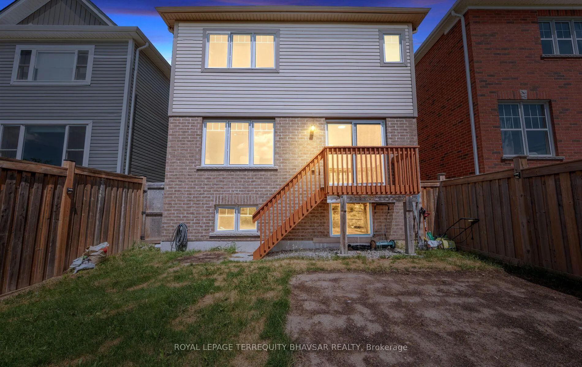 Photo 47 of 7 Shoreacres Drive, Kitchener, Rosenburg — HOMEH