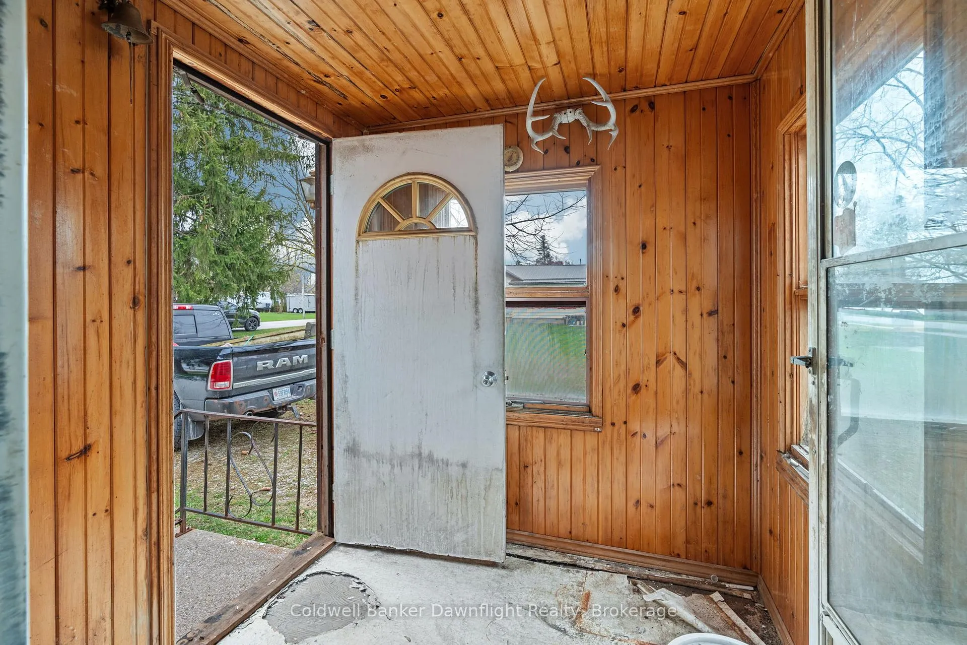 Photo 4 of 215 Prince Alfred Street, South Huron, Stephen Twp — HOMEH