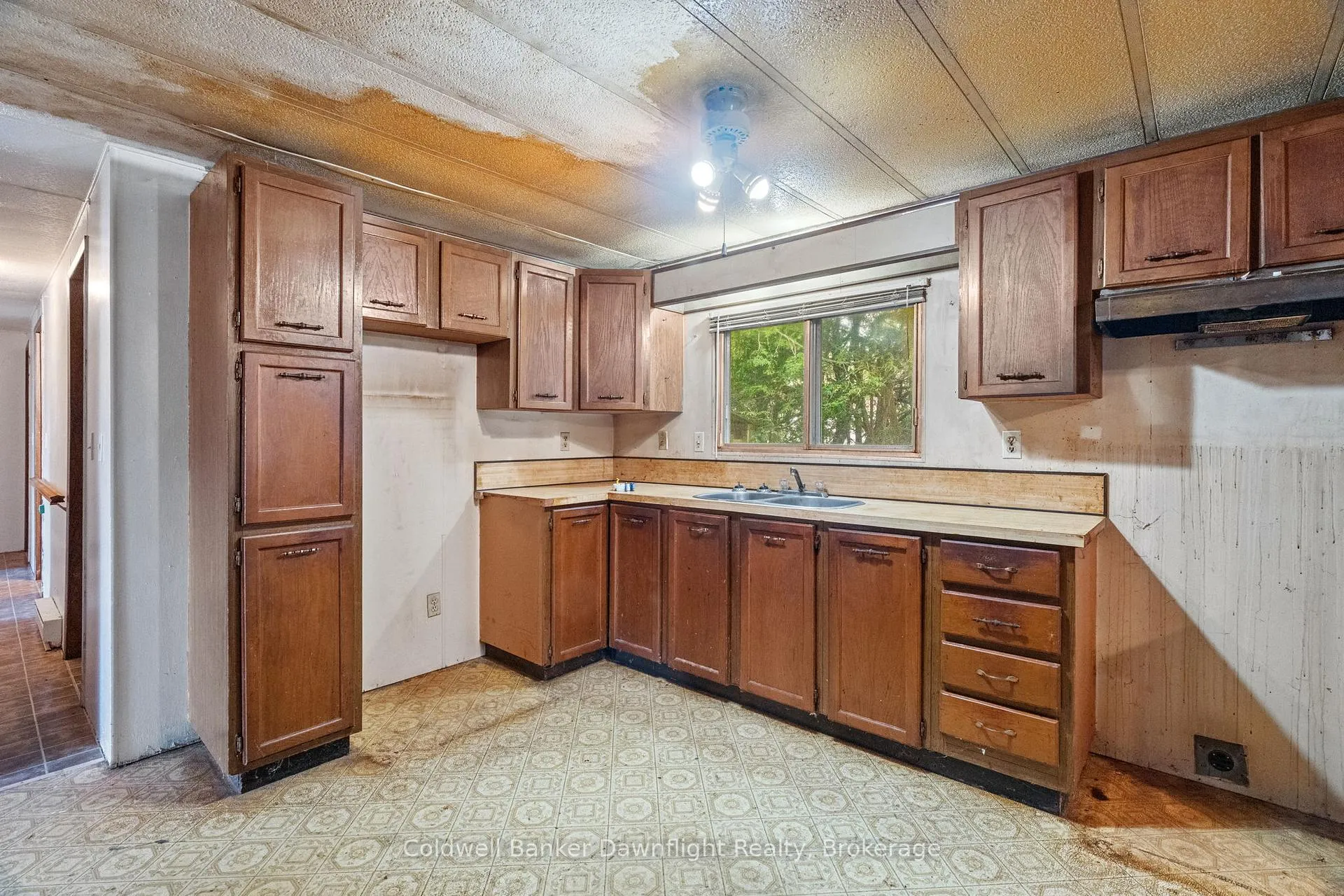 Photo 11 of 215 Prince Alfred Street, South Huron, Stephen Twp — HOMEH