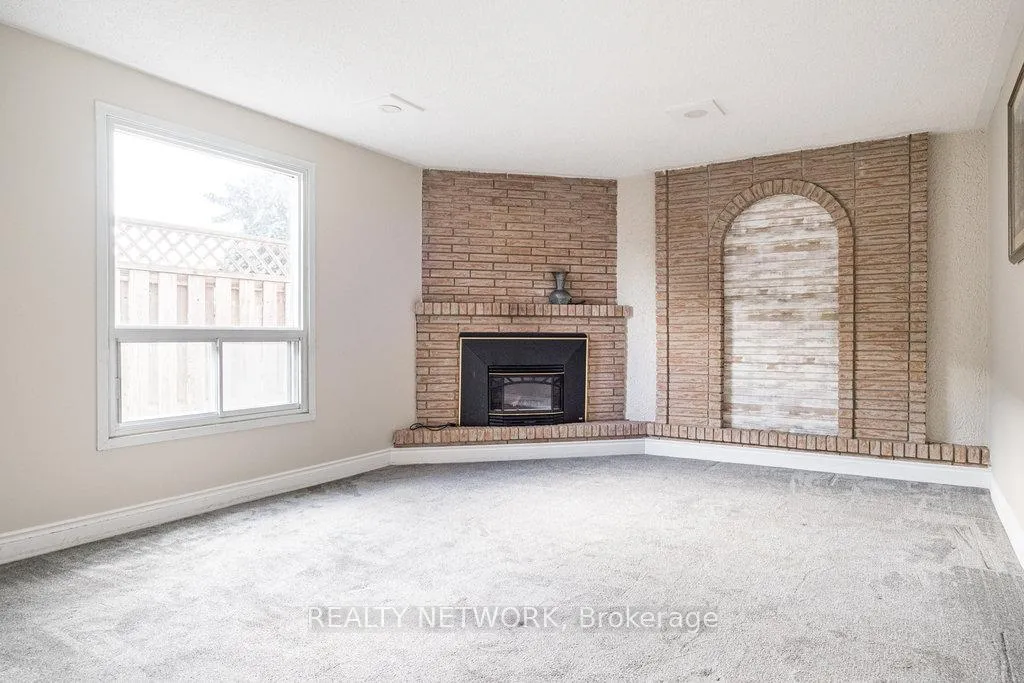 Photo 9 of 20 Queenslea Drive, Hamilton, Quinndale — HOMEH