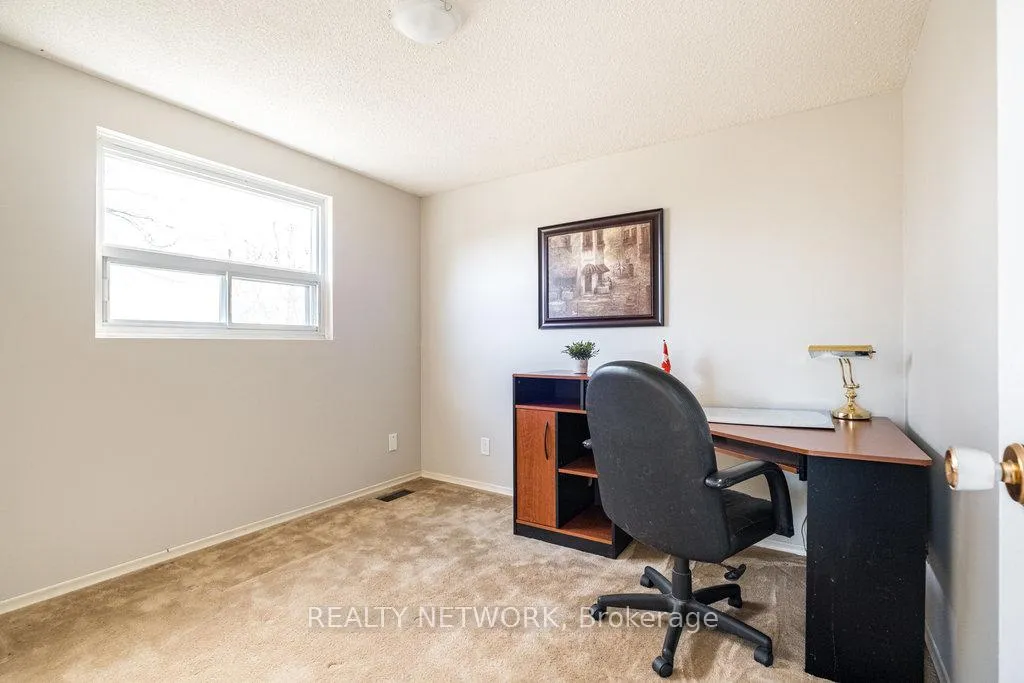 Photo 12 of 20 Queenslea Drive, Hamilton, Quinndale — HOMEH
