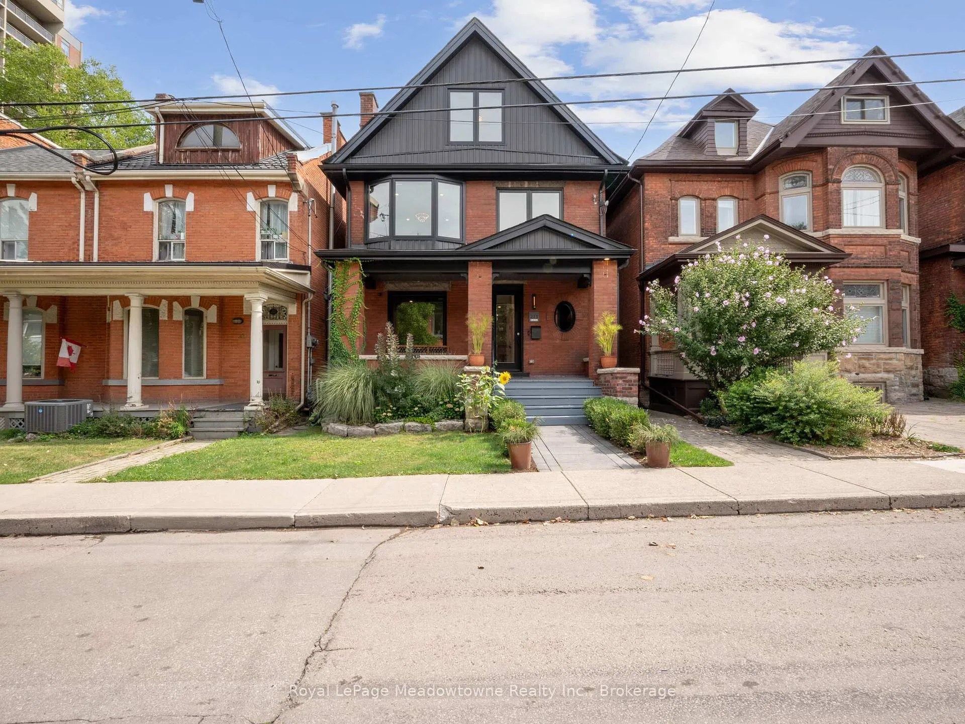 Photo 1 of 213 Caroline Street S, Hamilton, Durand — HOMEH