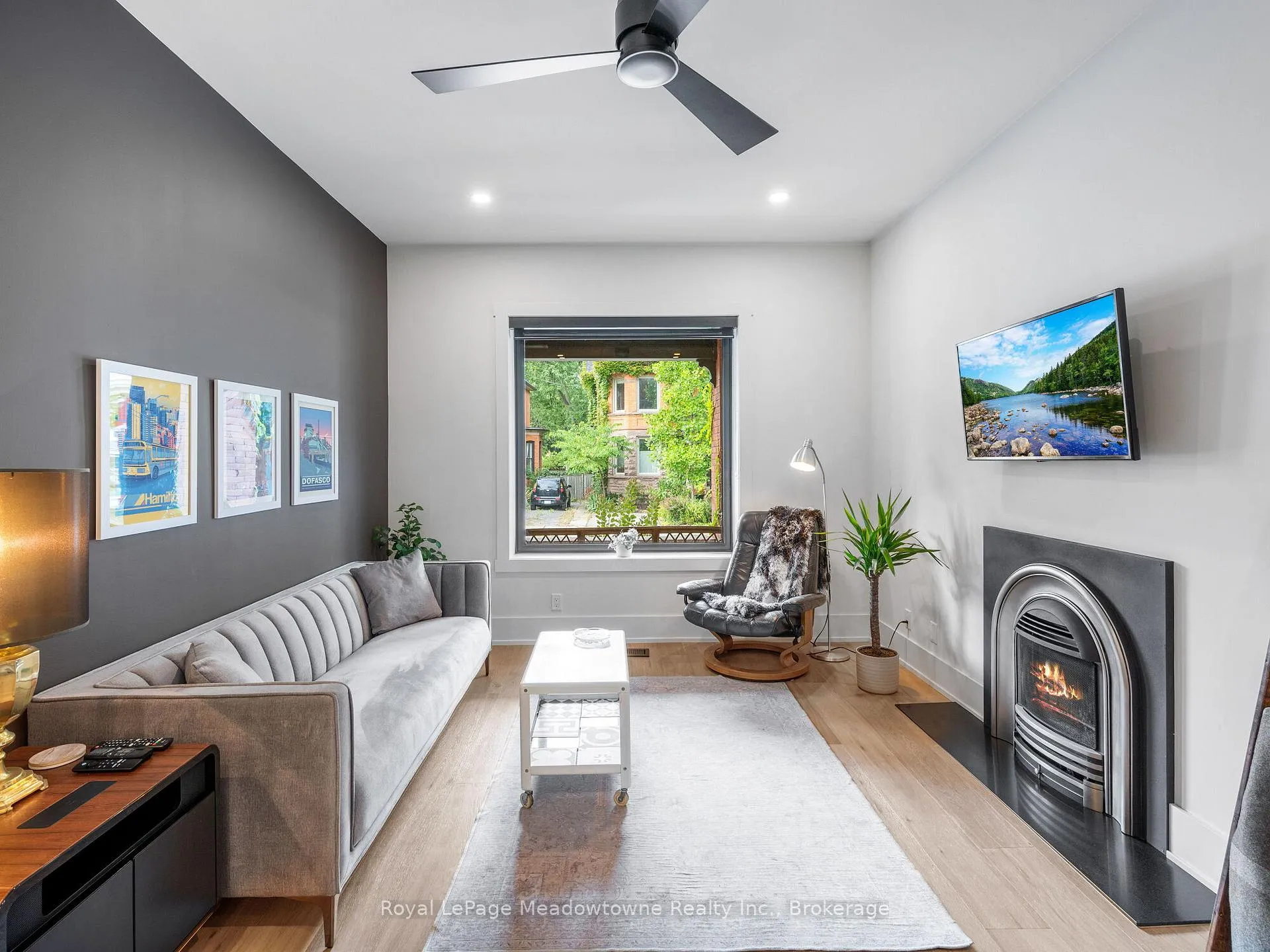 Photo 4 of 213 Caroline Street S, Hamilton, Durand — HOMEH