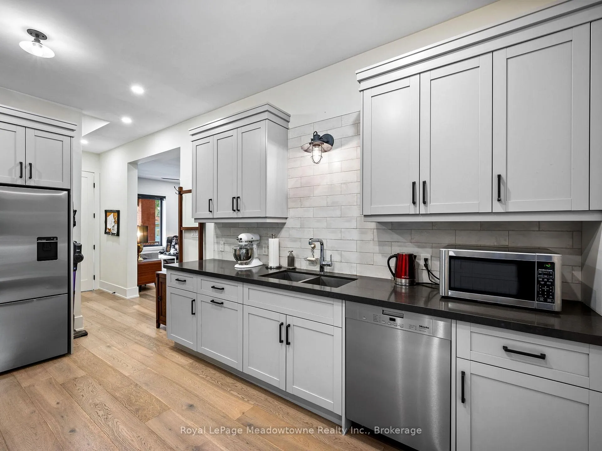 Photo 6 of 213 Caroline Street S, Hamilton, Durand — HOMEH