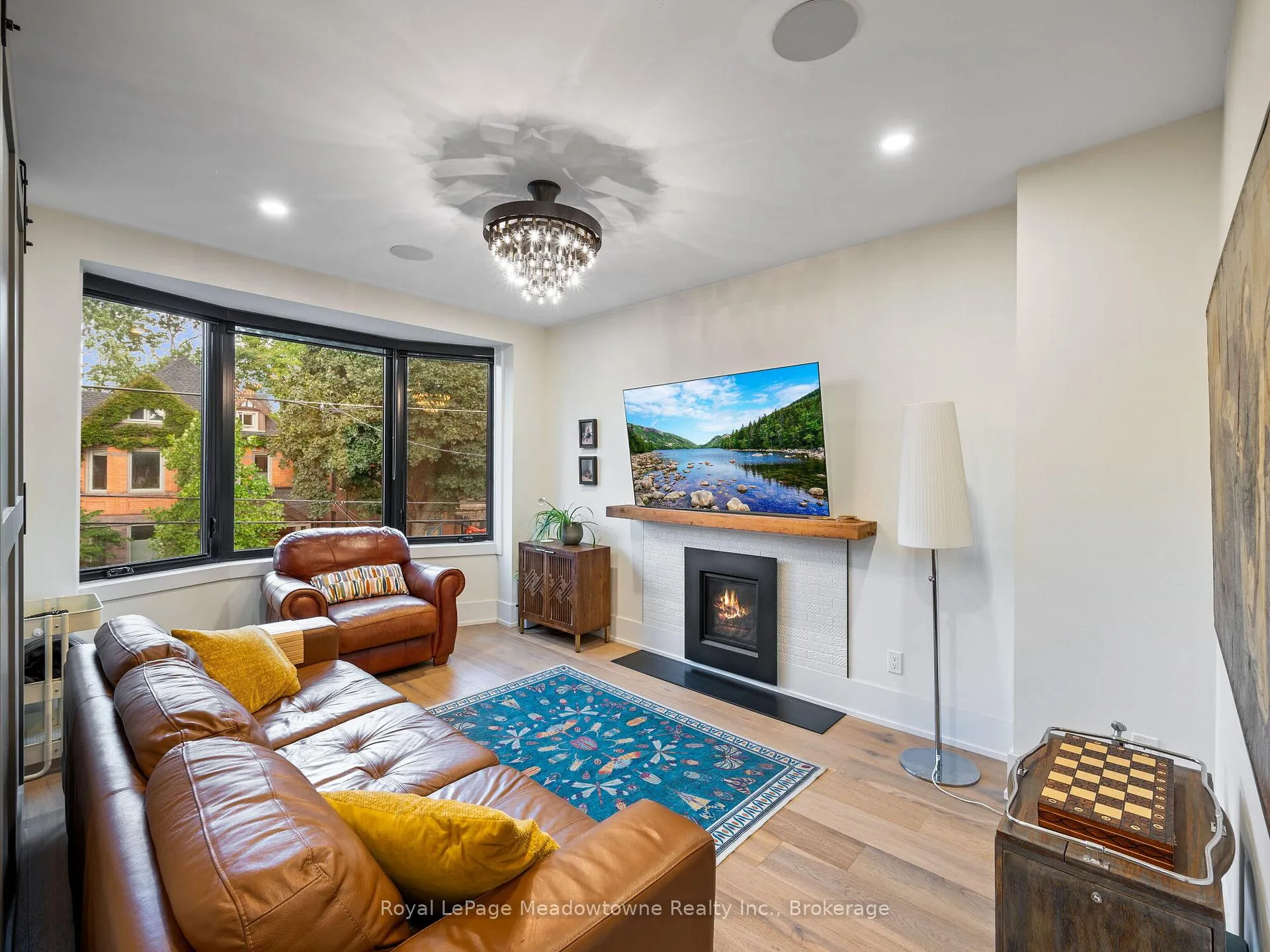 Photo 16 of 213 Caroline Street S, Hamilton, Durand — HOMEH