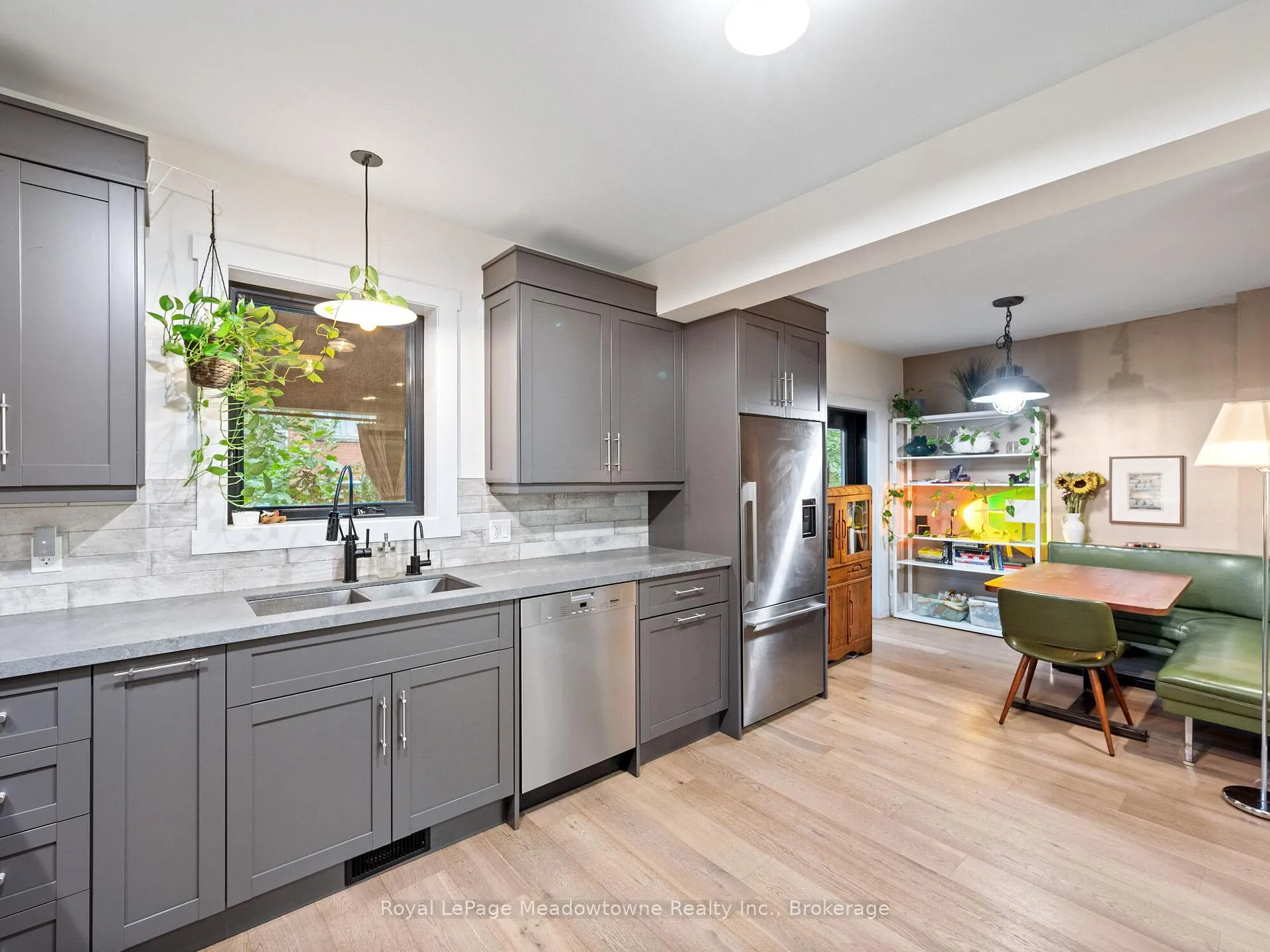 Photo 23 of 213 Caroline Street S, Hamilton, Durand — HOMEH