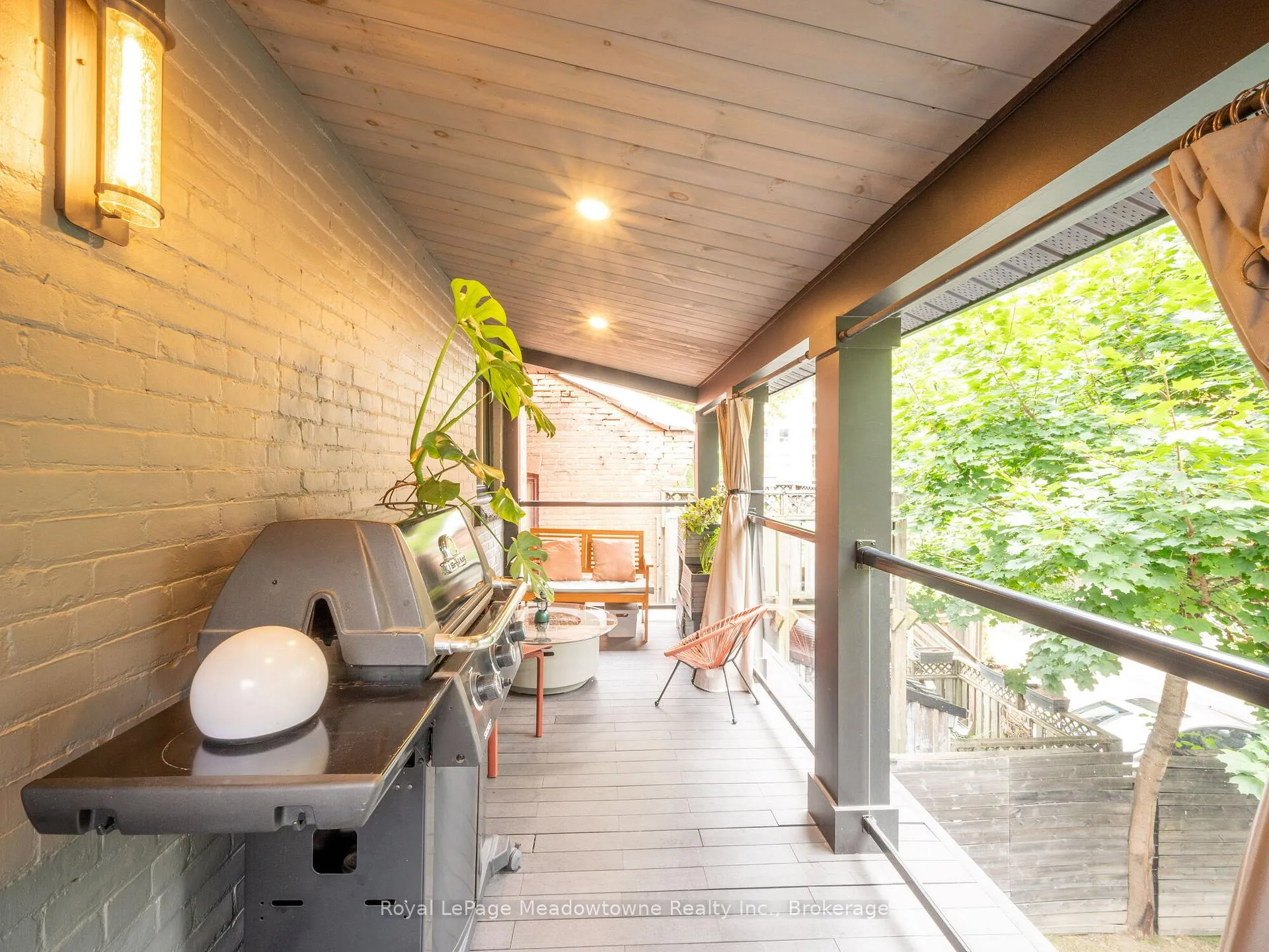 Photo 25 of 213 Caroline Street S, Hamilton, Durand — HOMEH