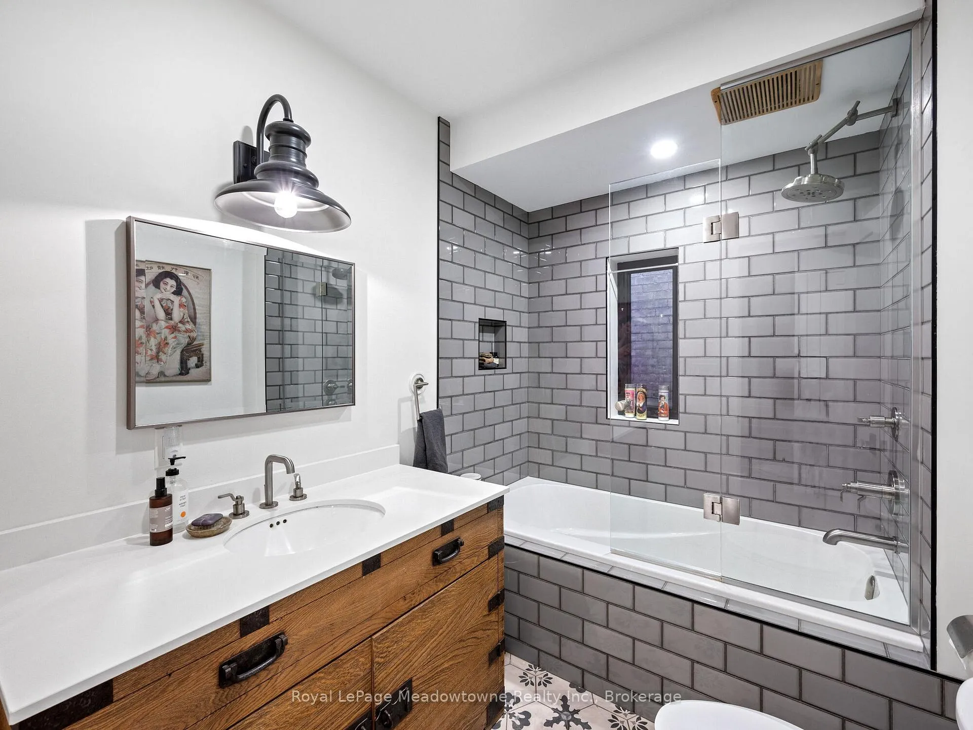 Photo 29 of 213 Caroline Street S, Hamilton, Durand — HOMEH
