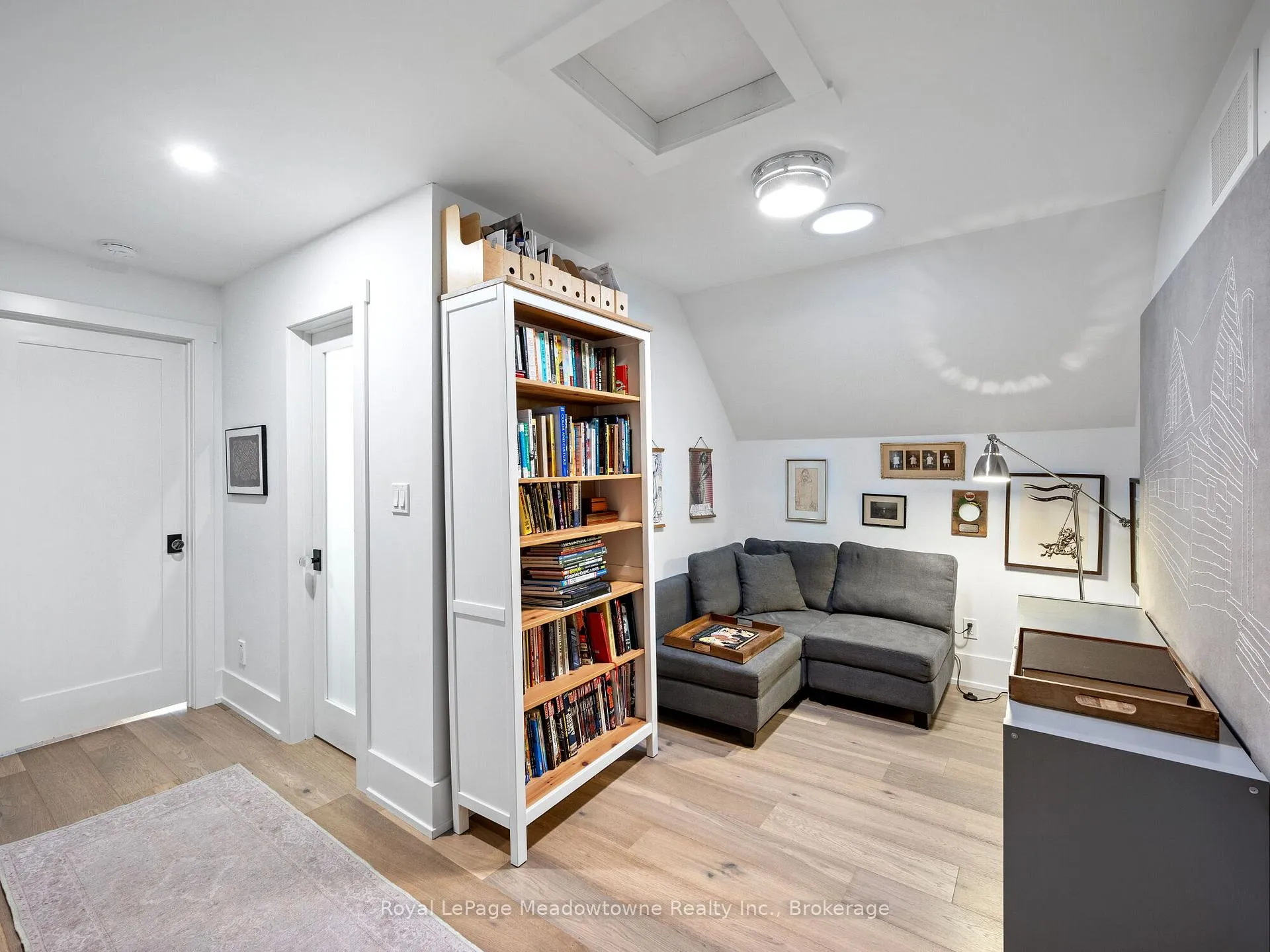 Photo 30 of 213 Caroline Street S, Hamilton, Durand — HOMEH