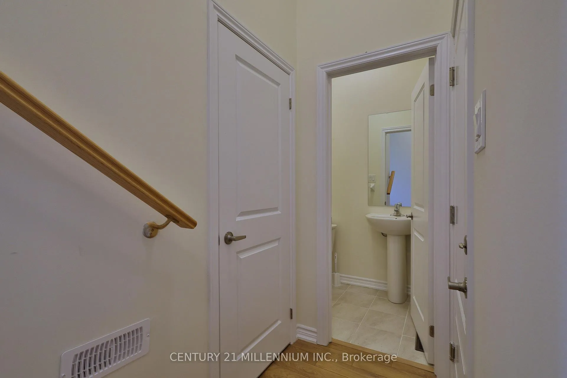 Photo 8 of 106 Winters Way, Shelburne — HOMEH