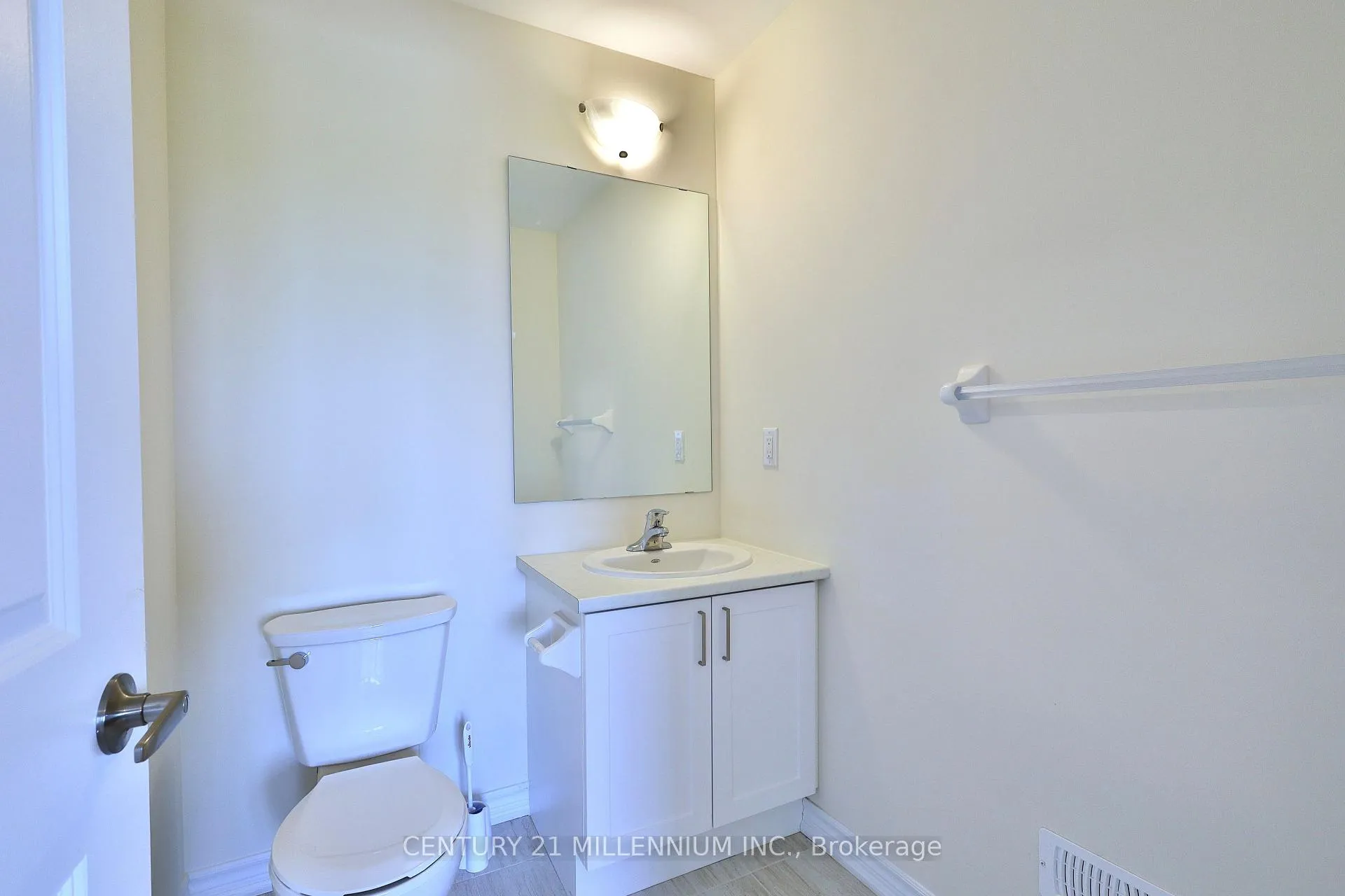 Photo 24 of 106 Winters Way, Shelburne — HOMEH