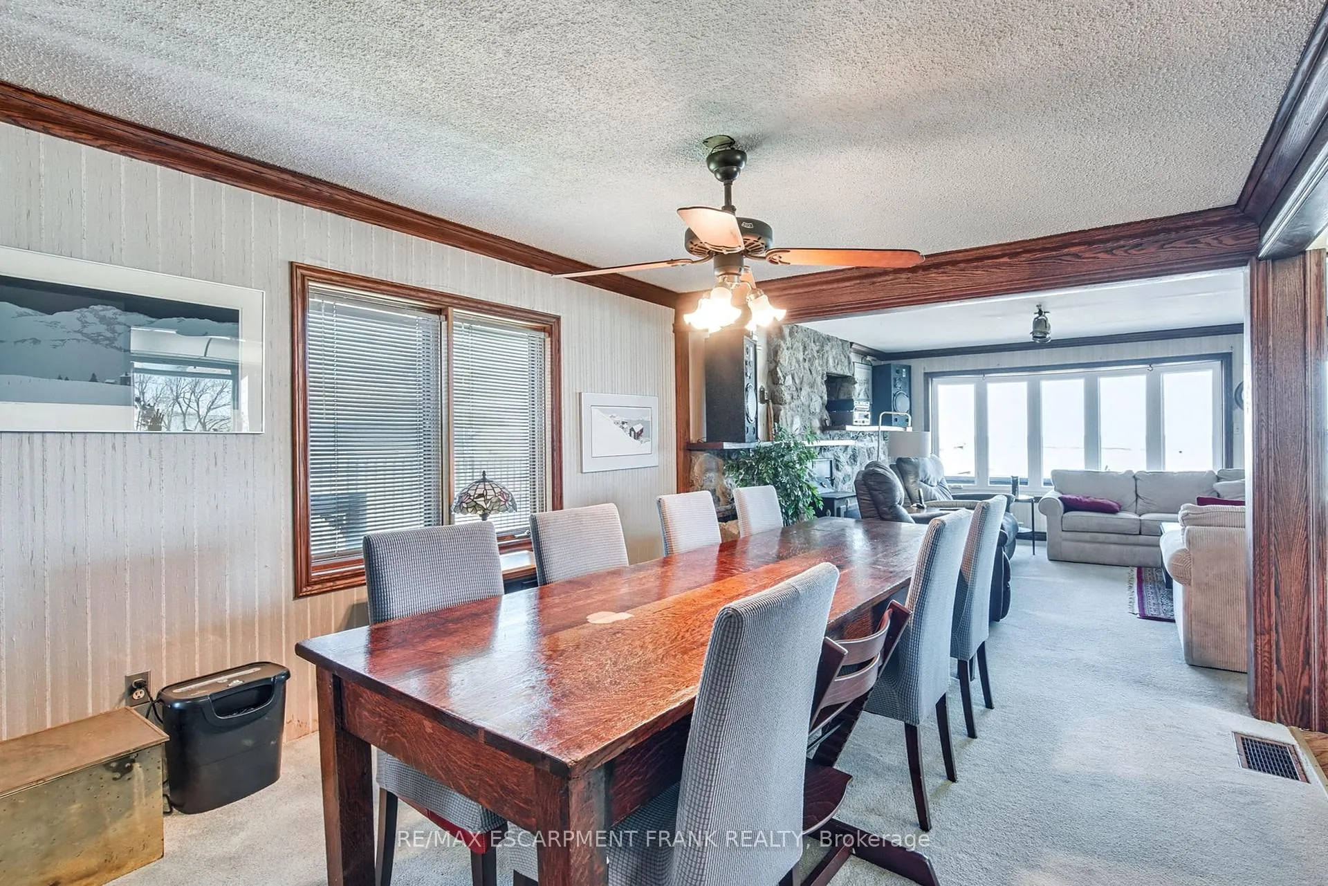 Photo 13 of 56 Seabreeze Crescent, Hamilton, Stoney Creek — HOMEH