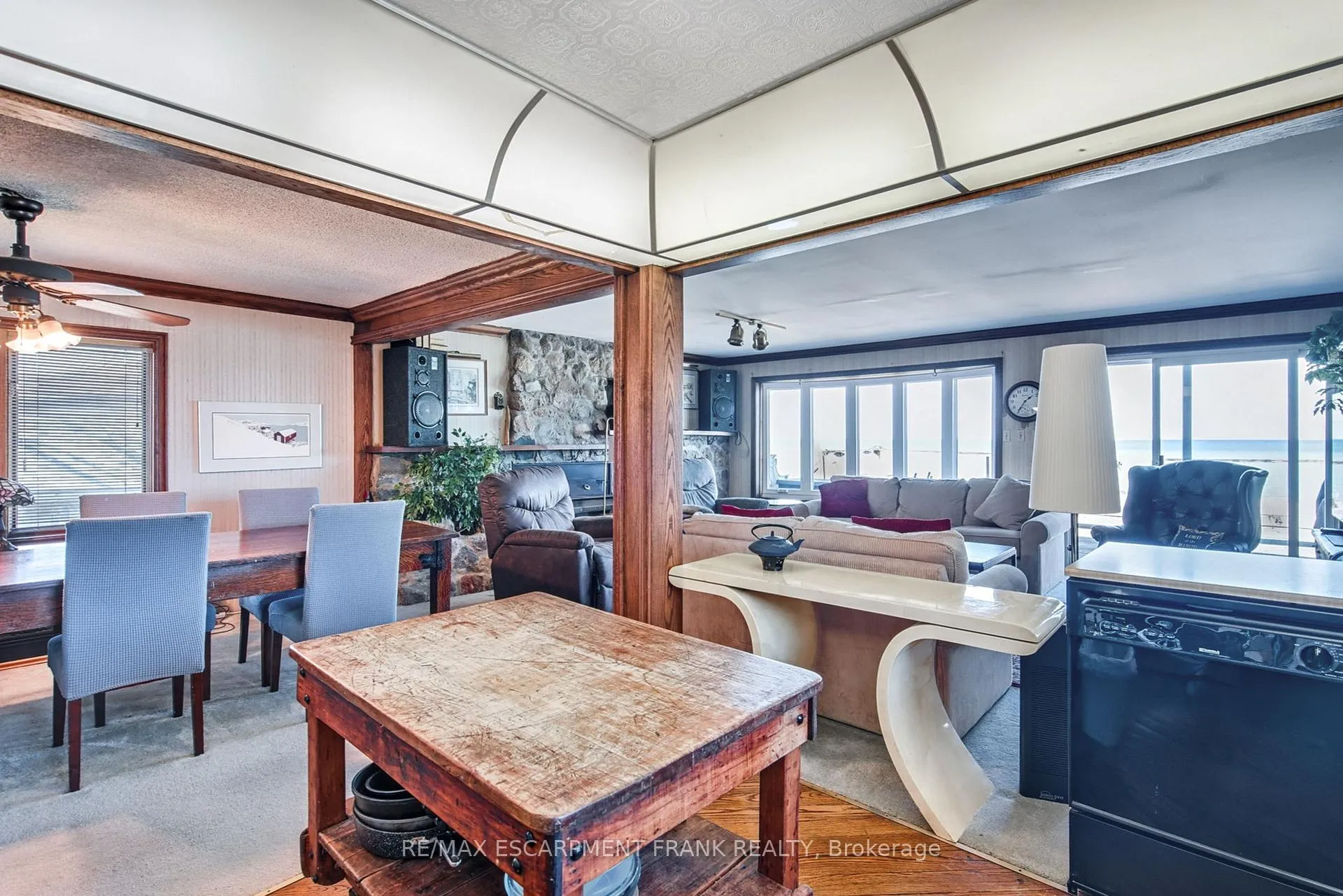 Photo 18 of 56 Seabreeze Crescent, Hamilton, Stoney Creek — HOMEH