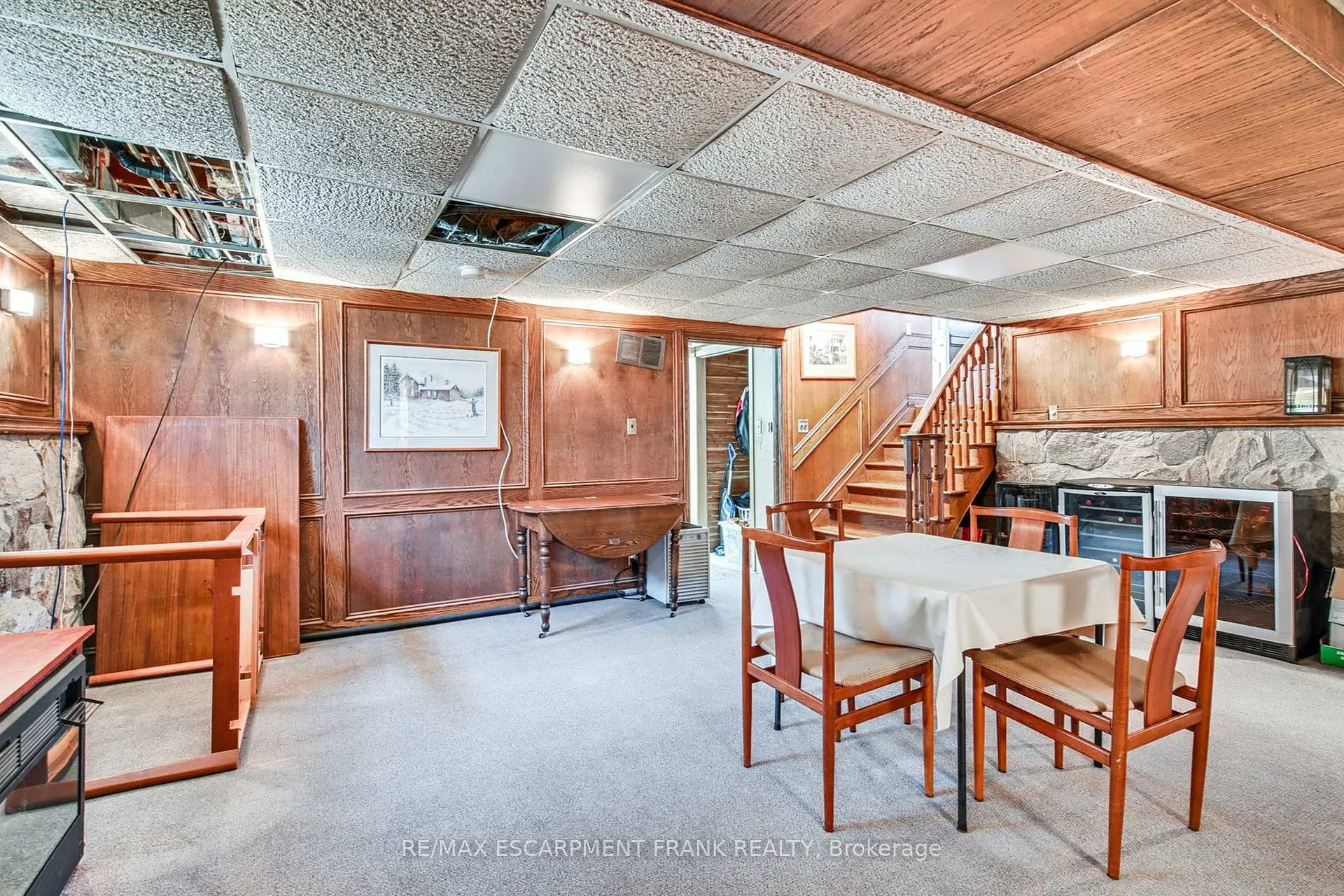 Photo 26 of 56 Seabreeze Crescent, Hamilton, Stoney Creek — HOMEH