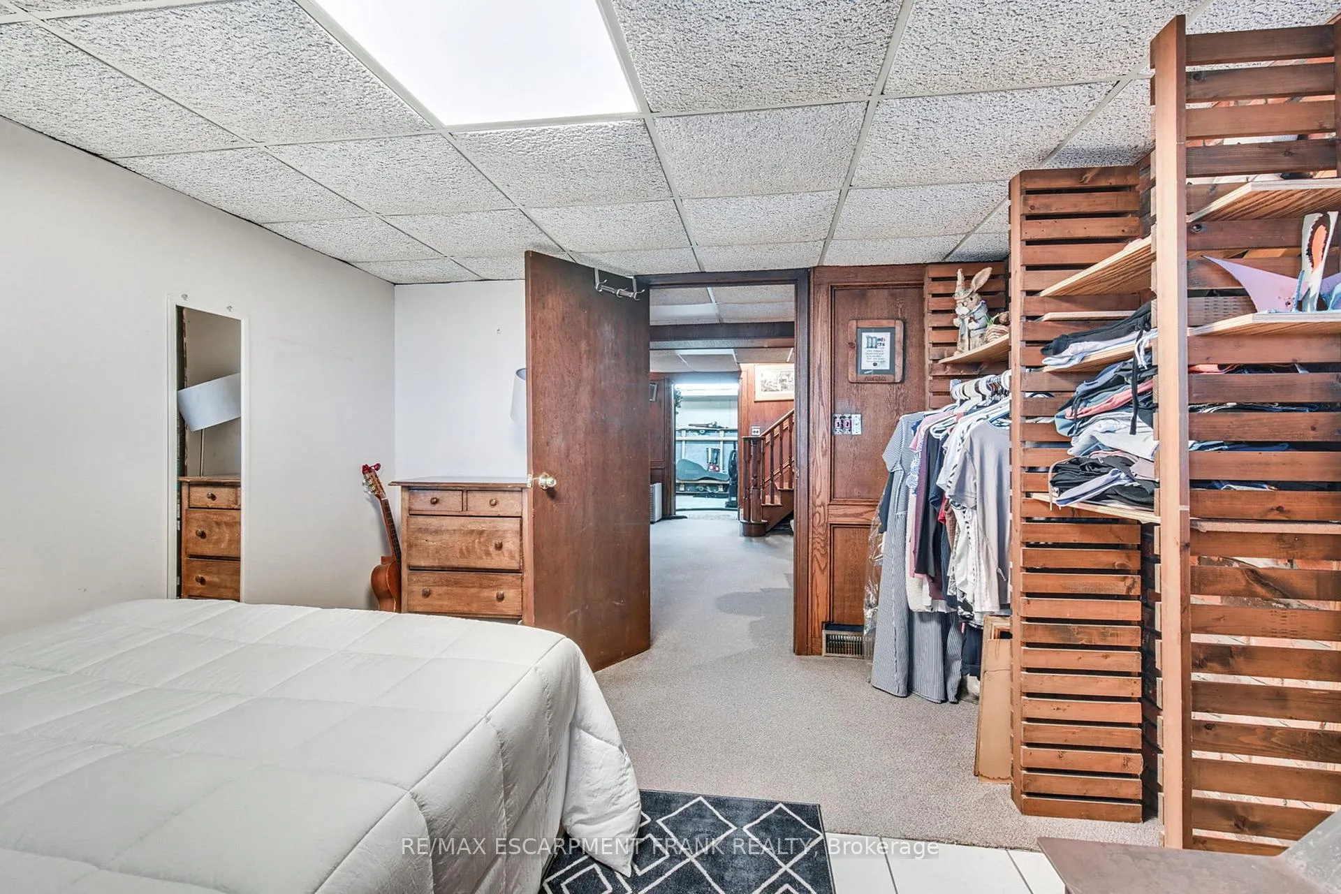 Photo 28 of 56 Seabreeze Crescent, Hamilton, Stoney Creek — HOMEH