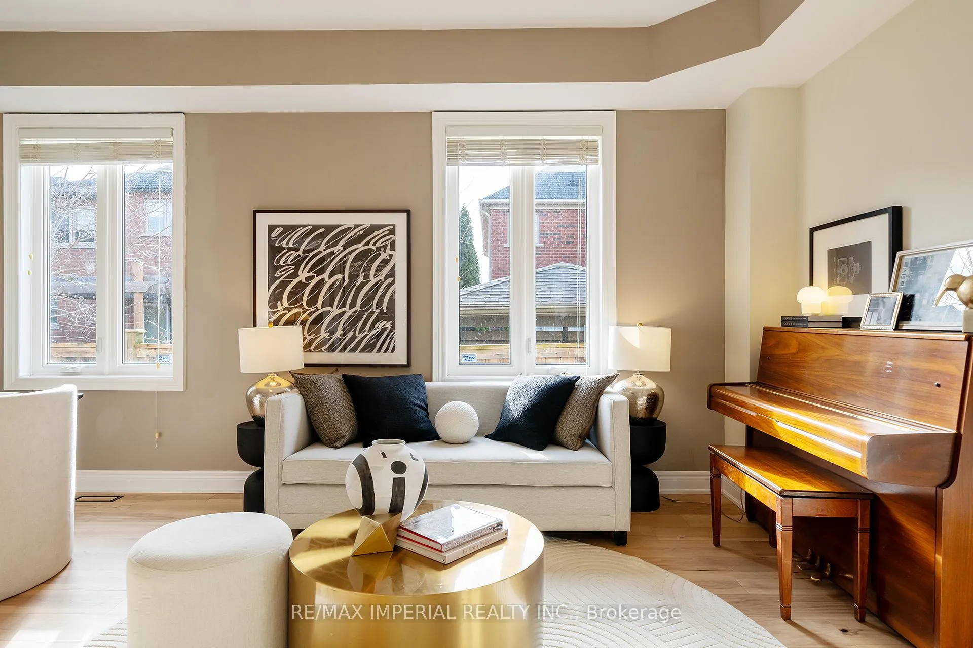 Photo 7 of 2252 Pine Glen Road, Oakville, Westmount — HOMEH