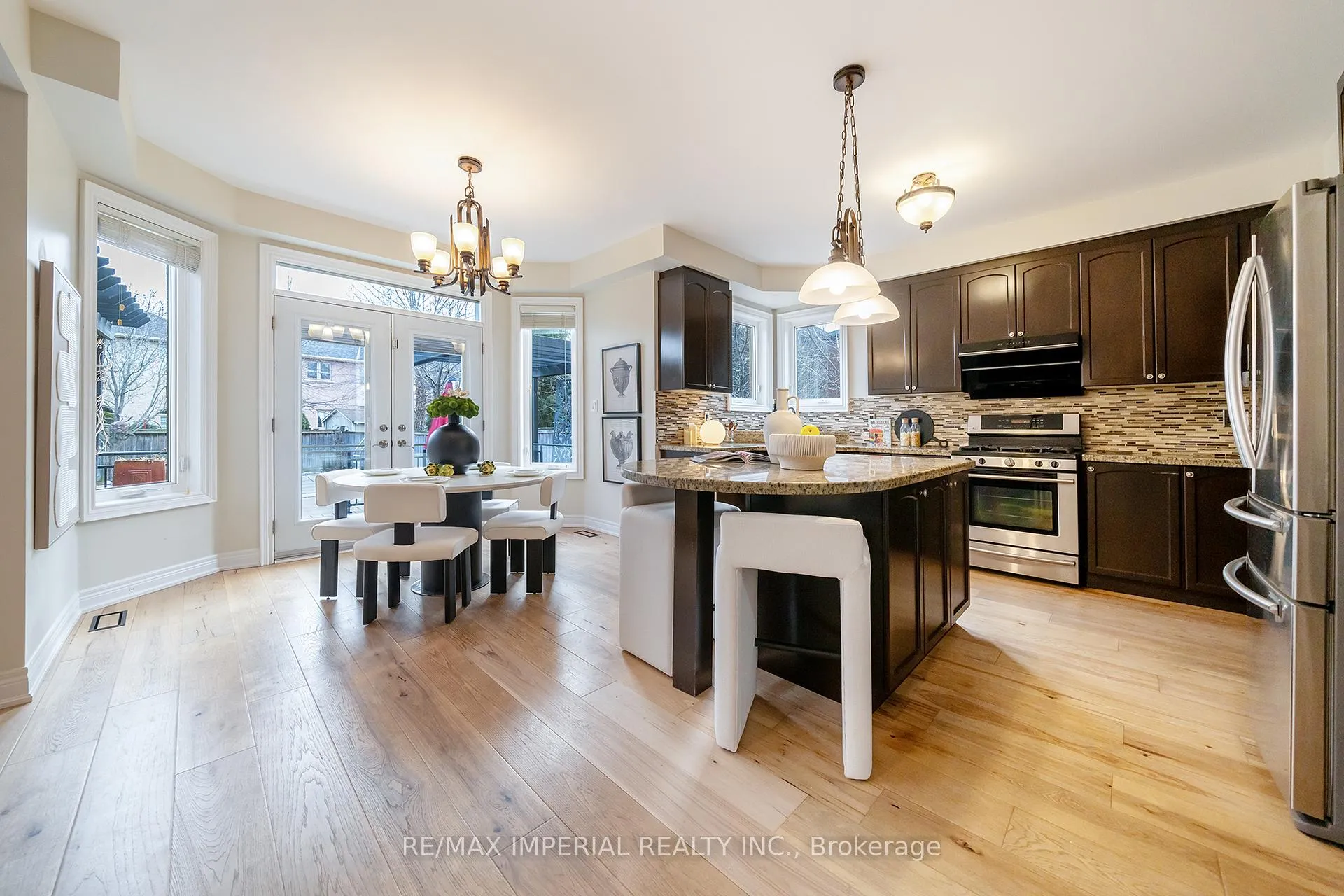Photo 11 of 2252 Pine Glen Road, Oakville, Westmount — HOMEH