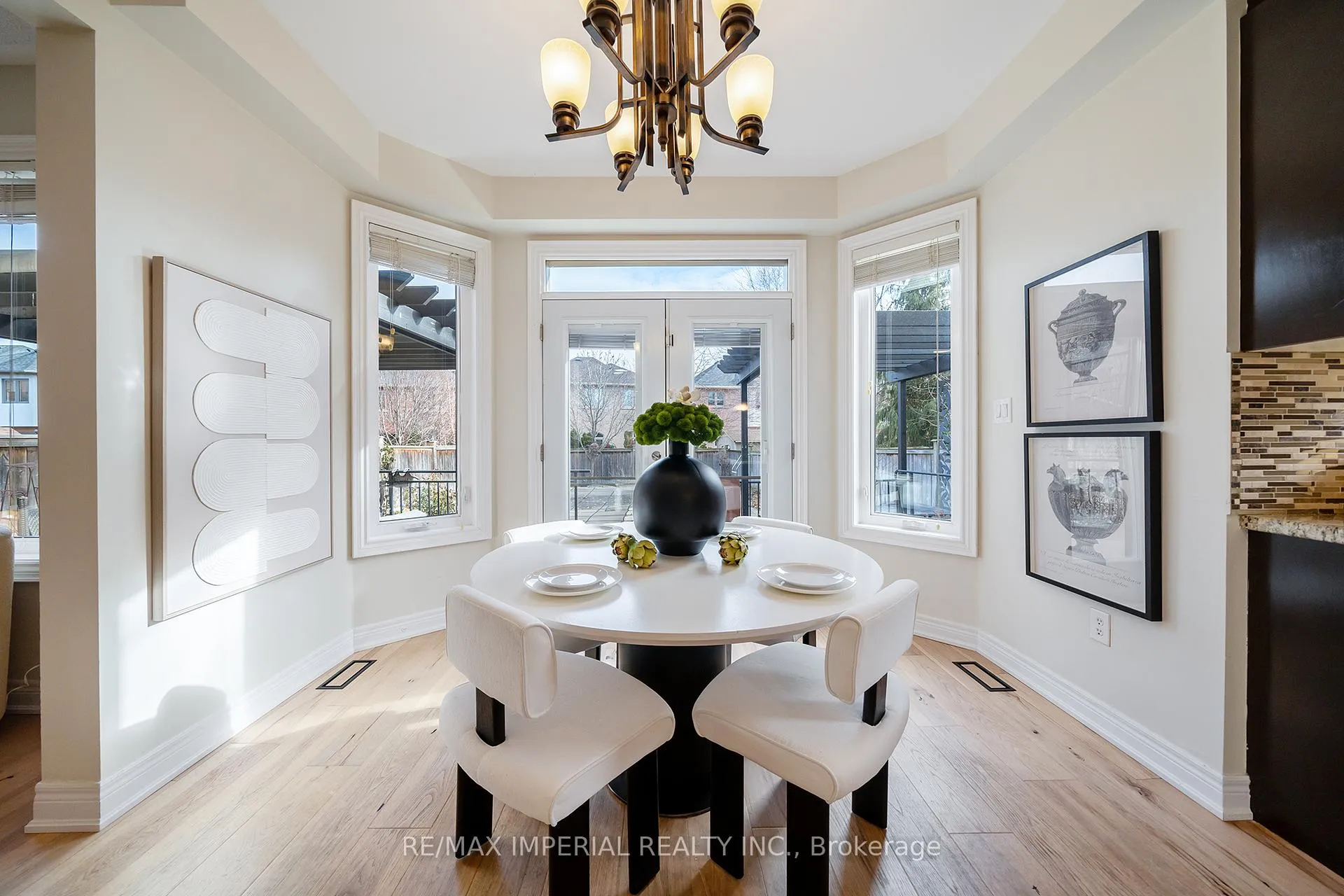 Photo 15 of 2252 Pine Glen Road, Oakville, Westmount — HOMEH