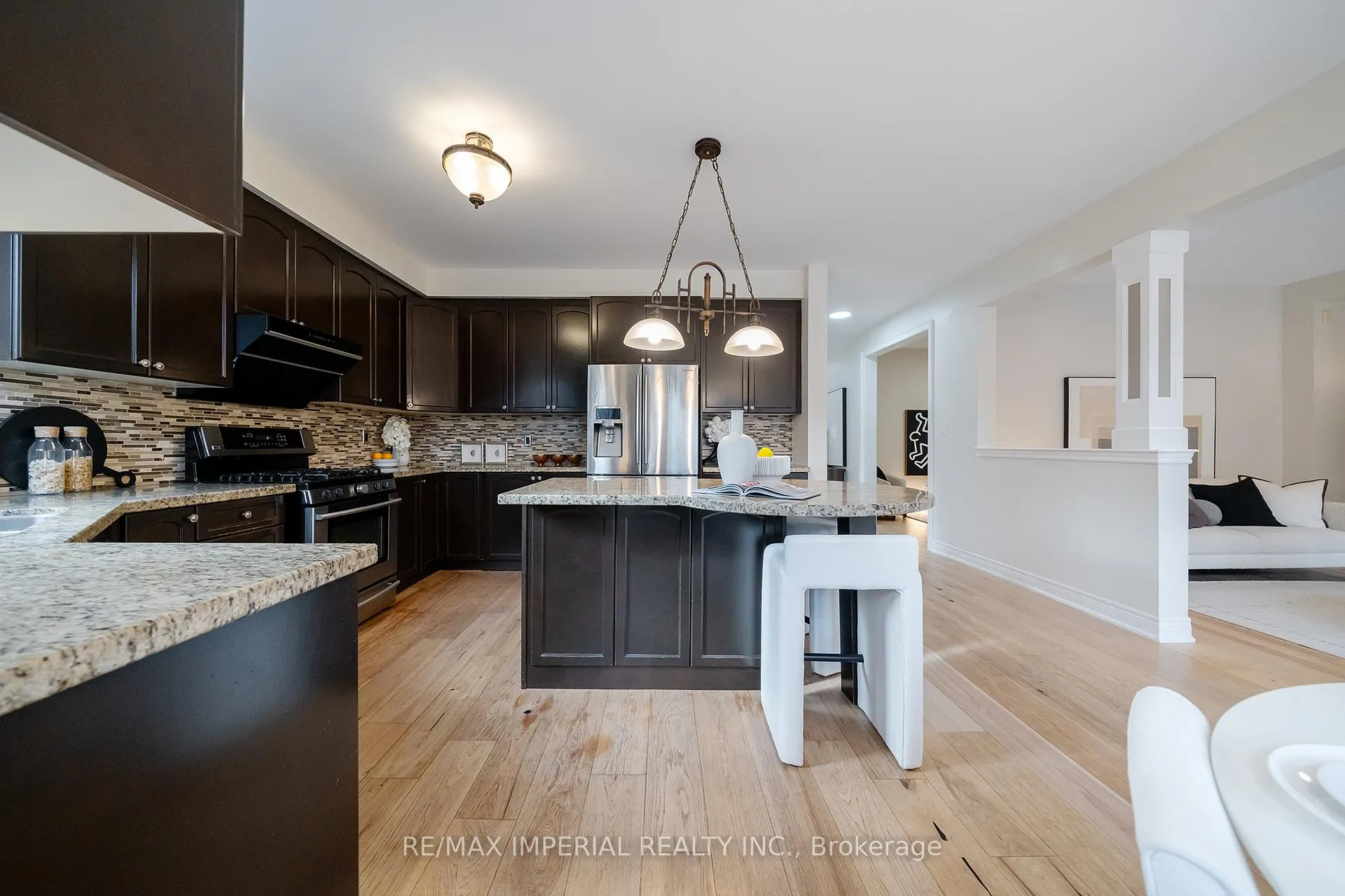 Photo 16 of 2252 Pine Glen Road, Oakville, Westmount — HOMEH