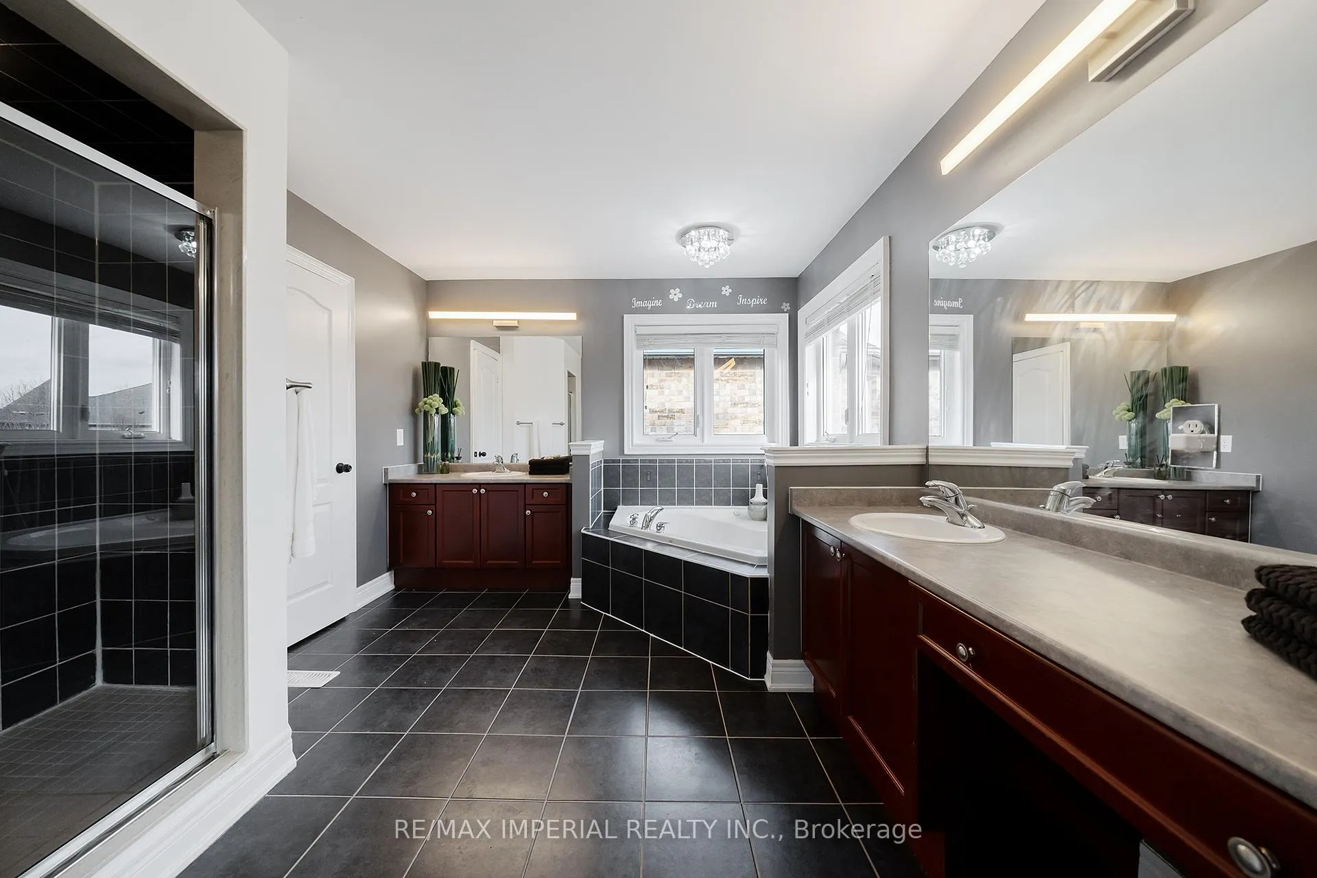 Photo 31 of 2252 Pine Glen Road, Oakville, Westmount — HOMEH