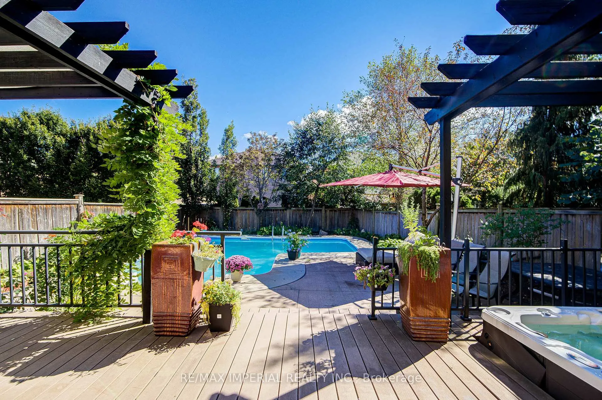 Photo 46 of 2252 Pine Glen Road, Oakville, Westmount — HOMEH