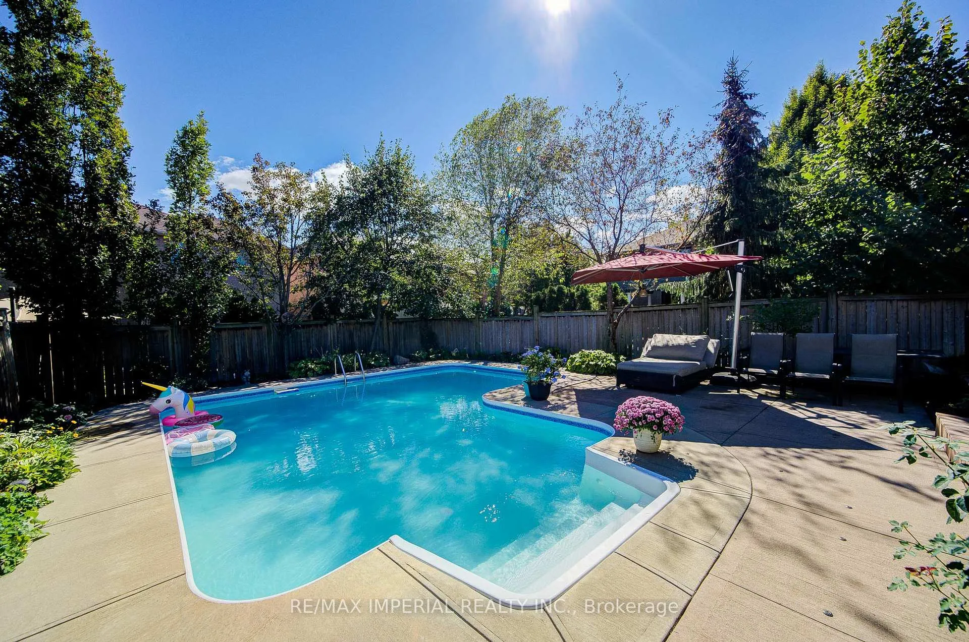 Photo 47 of 2252 Pine Glen Road, Oakville, Westmount — HOMEH