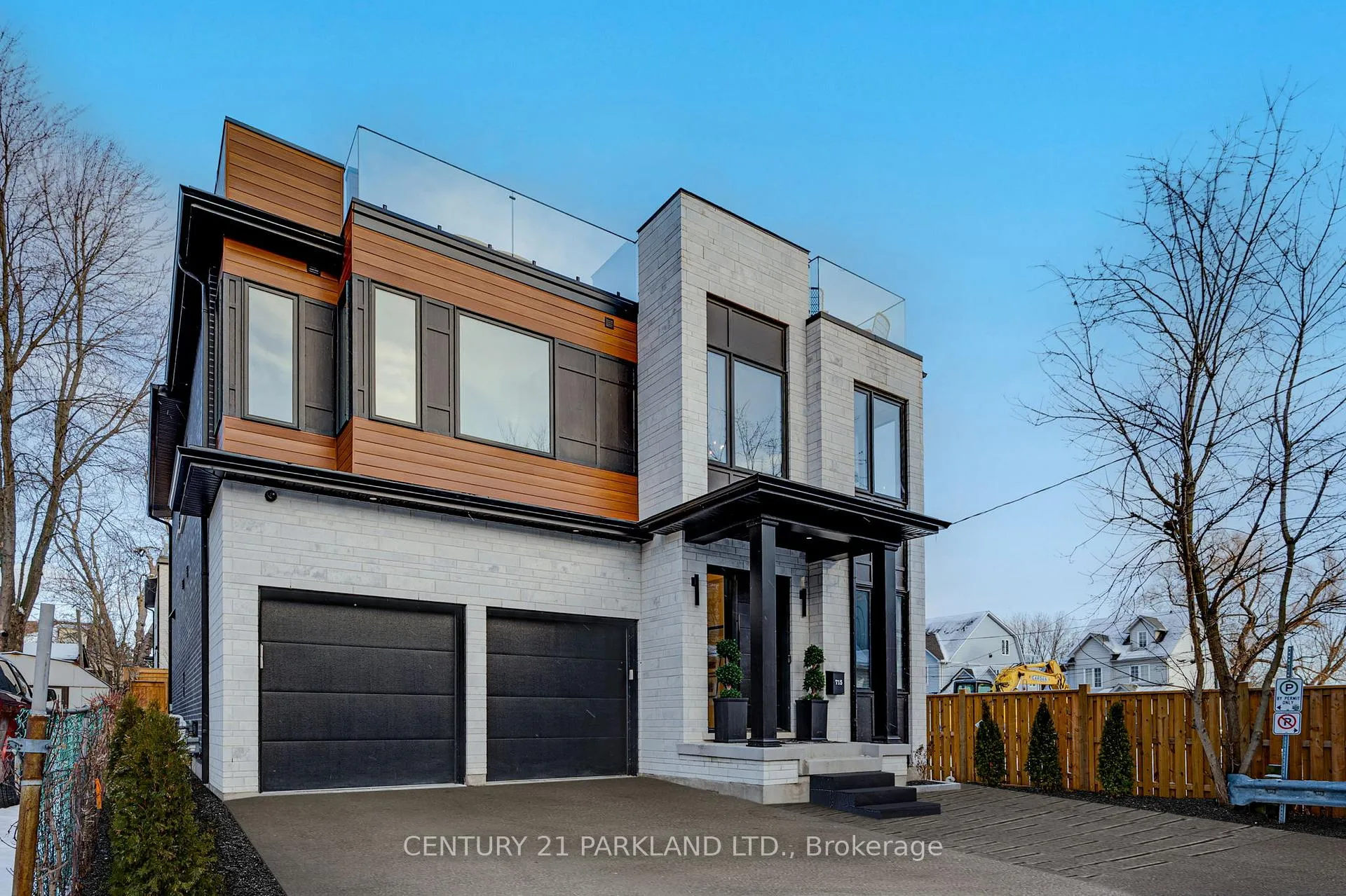 Photo 2 of 715 Simpson Avenue, Pickering, Bay Ridges — HOMEH