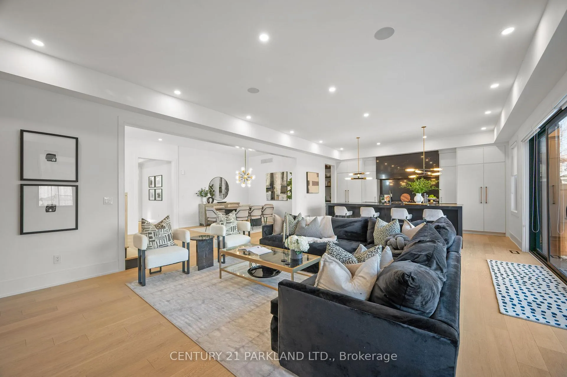 Photo 10 of 715 Simpson Avenue, Pickering, Bay Ridges — HOMEH