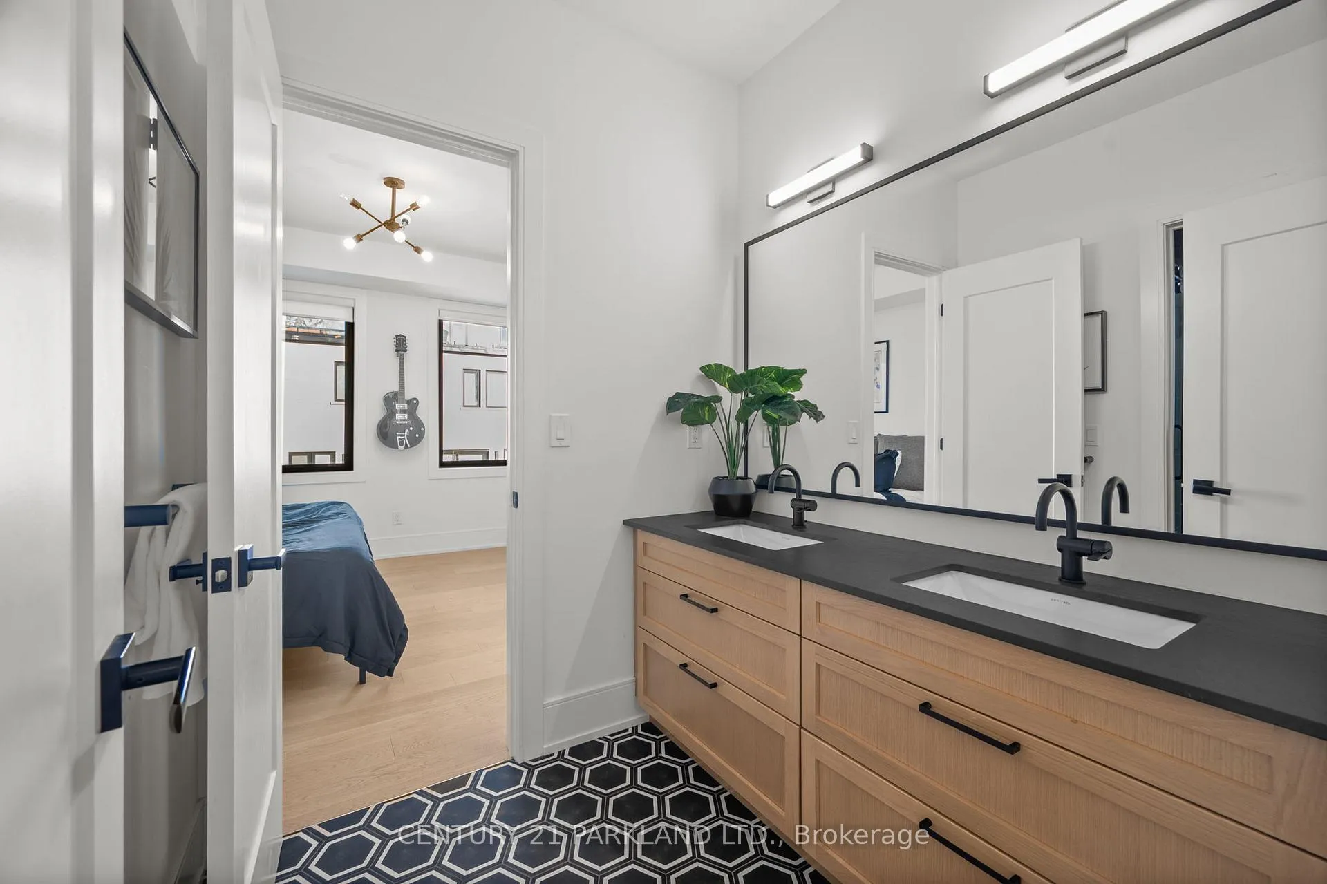 Photo 29 of 715 Simpson Avenue, Pickering, Bay Ridges — HOMEH