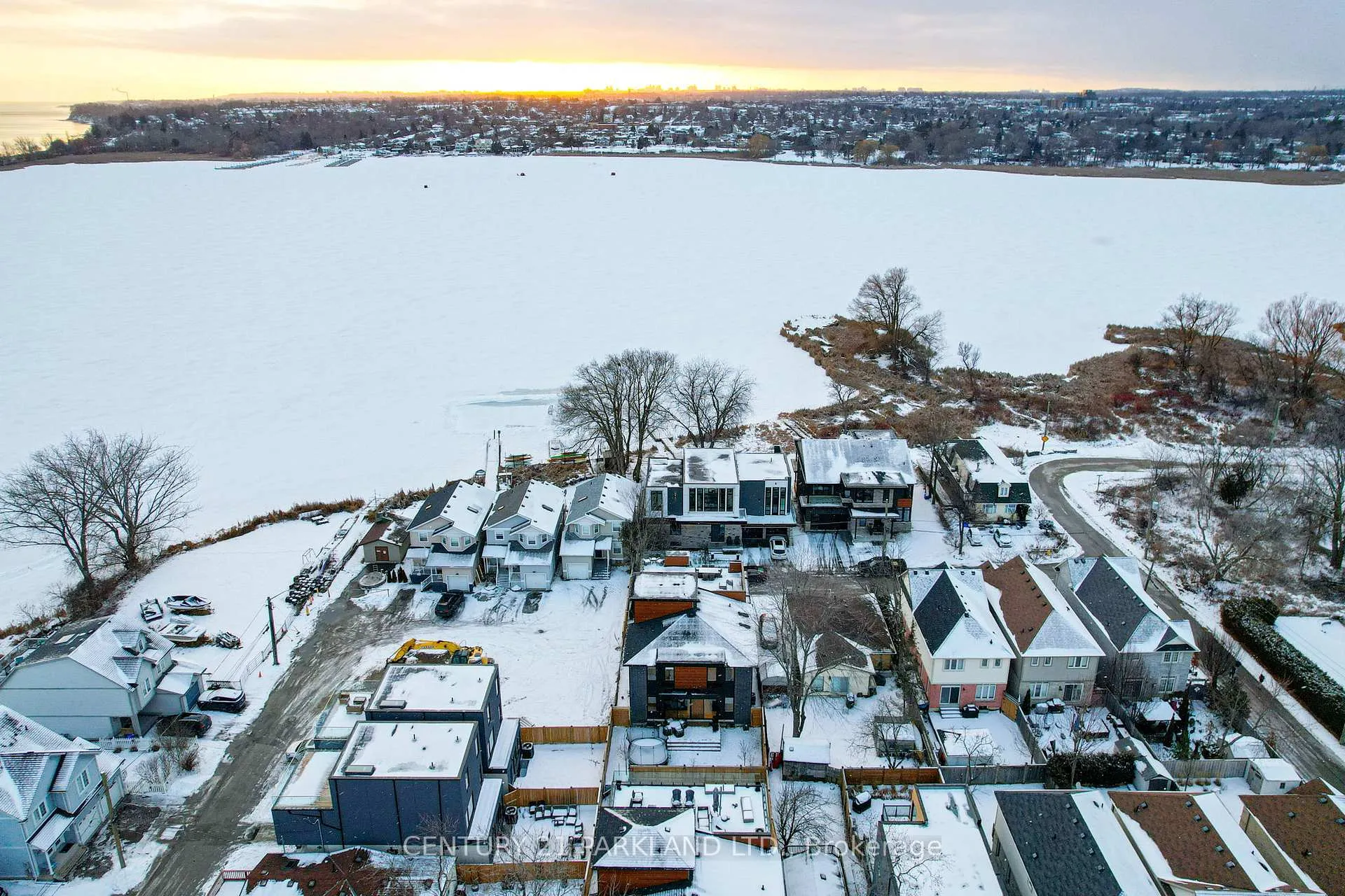 Photo 39 of 715 Simpson Avenue, Pickering, Bay Ridges — HOMEH