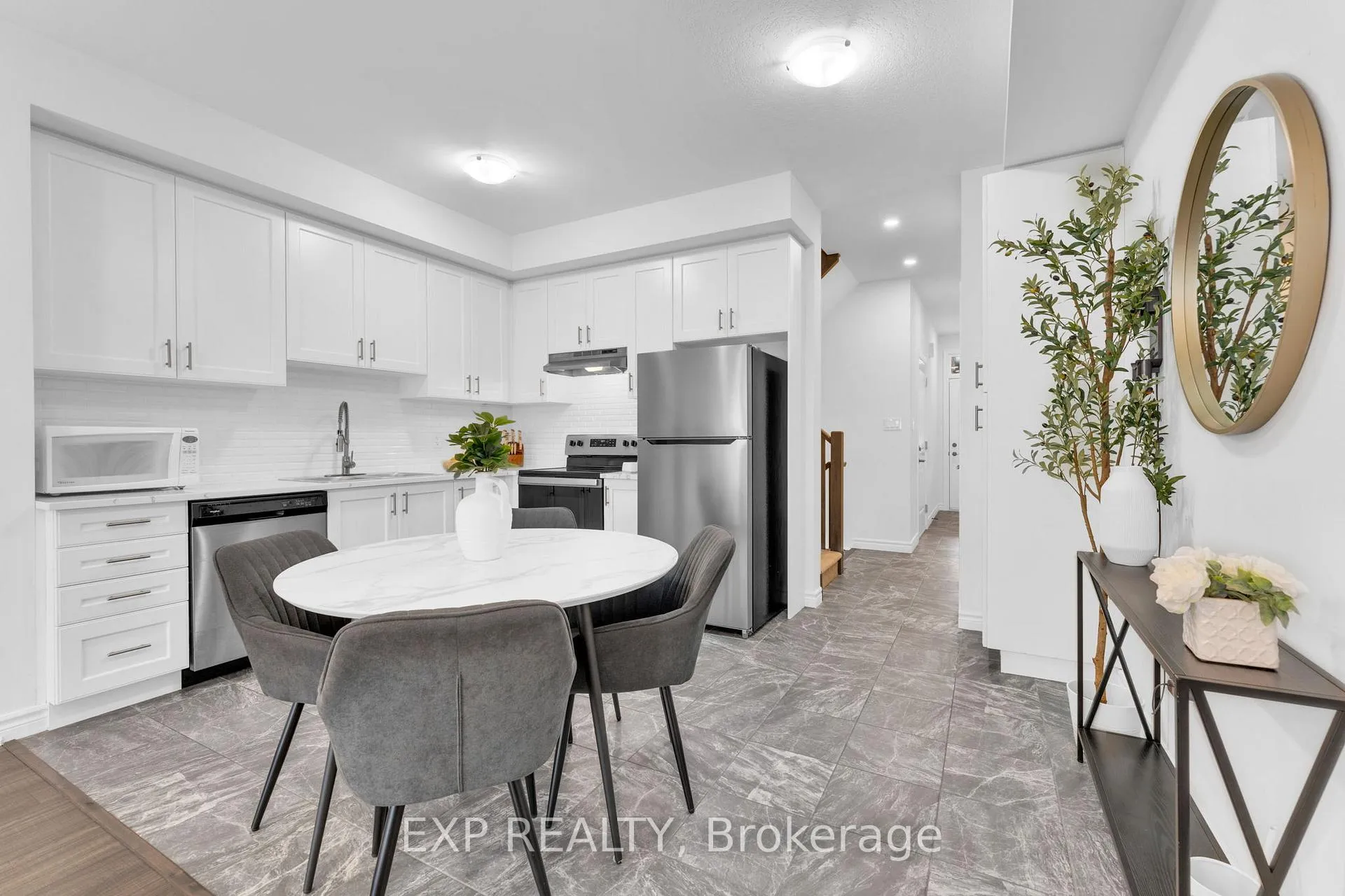 Photo 9 of 53 Gibson Avenue, Hamilton, Gibson — HOMEH