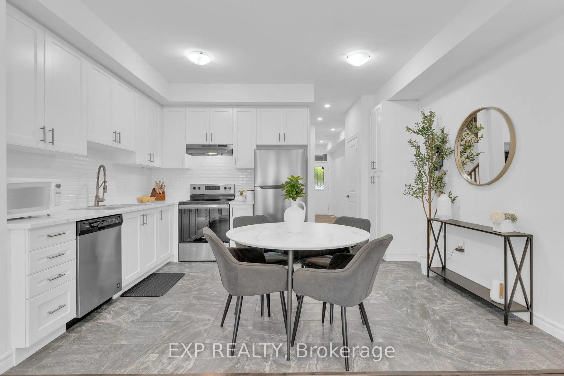 Photo 10 of 53 Gibson Avenue, Hamilton, Gibson — HOMEH