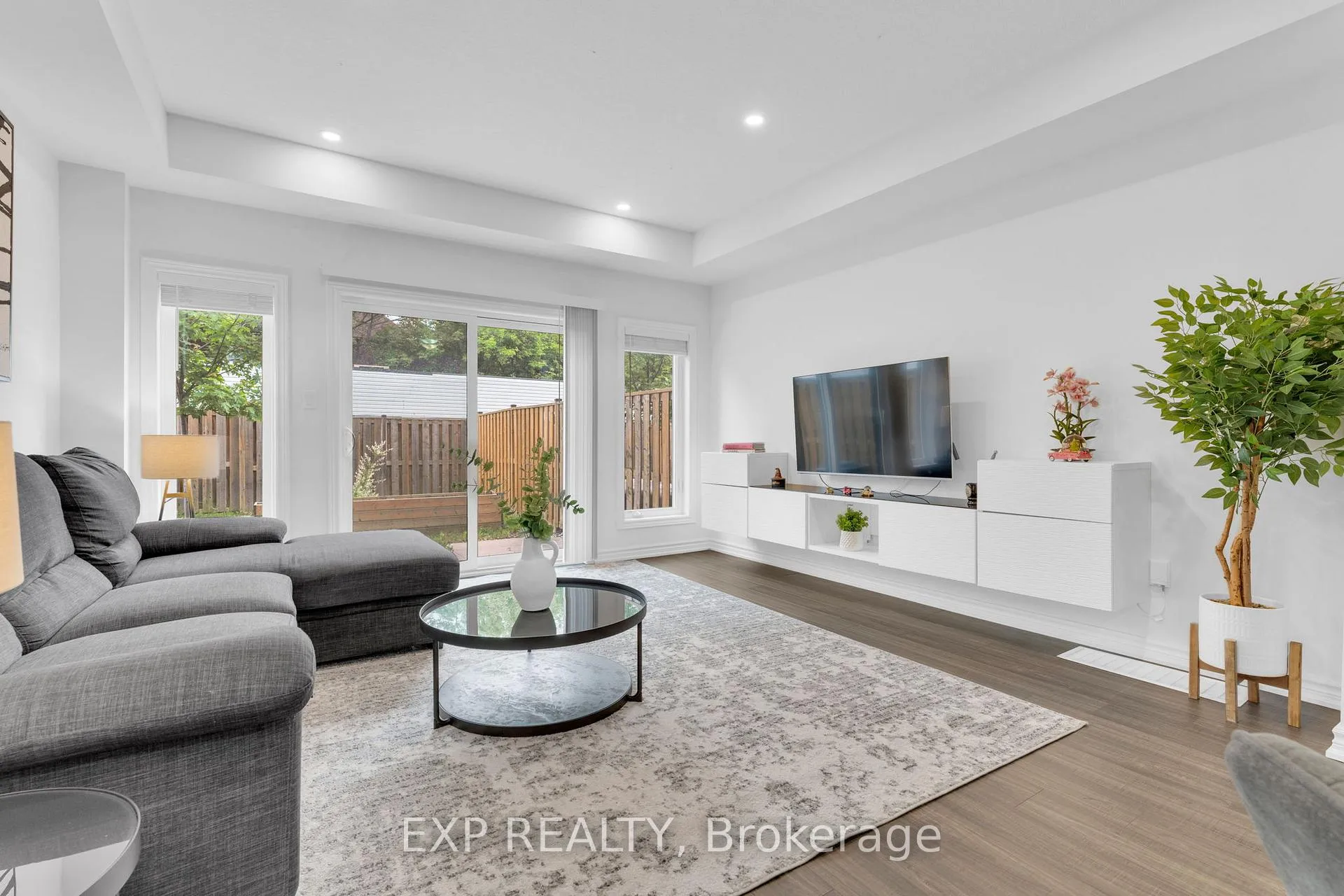 Photo 15 of 53 Gibson Avenue, Hamilton, Gibson — HOMEH