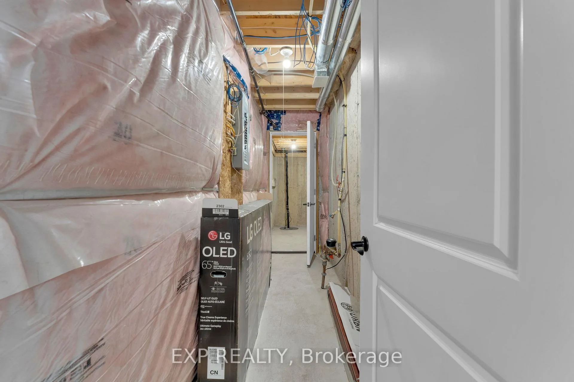 Photo 31 of 53 Gibson Avenue, Hamilton, Gibson — HOMEH