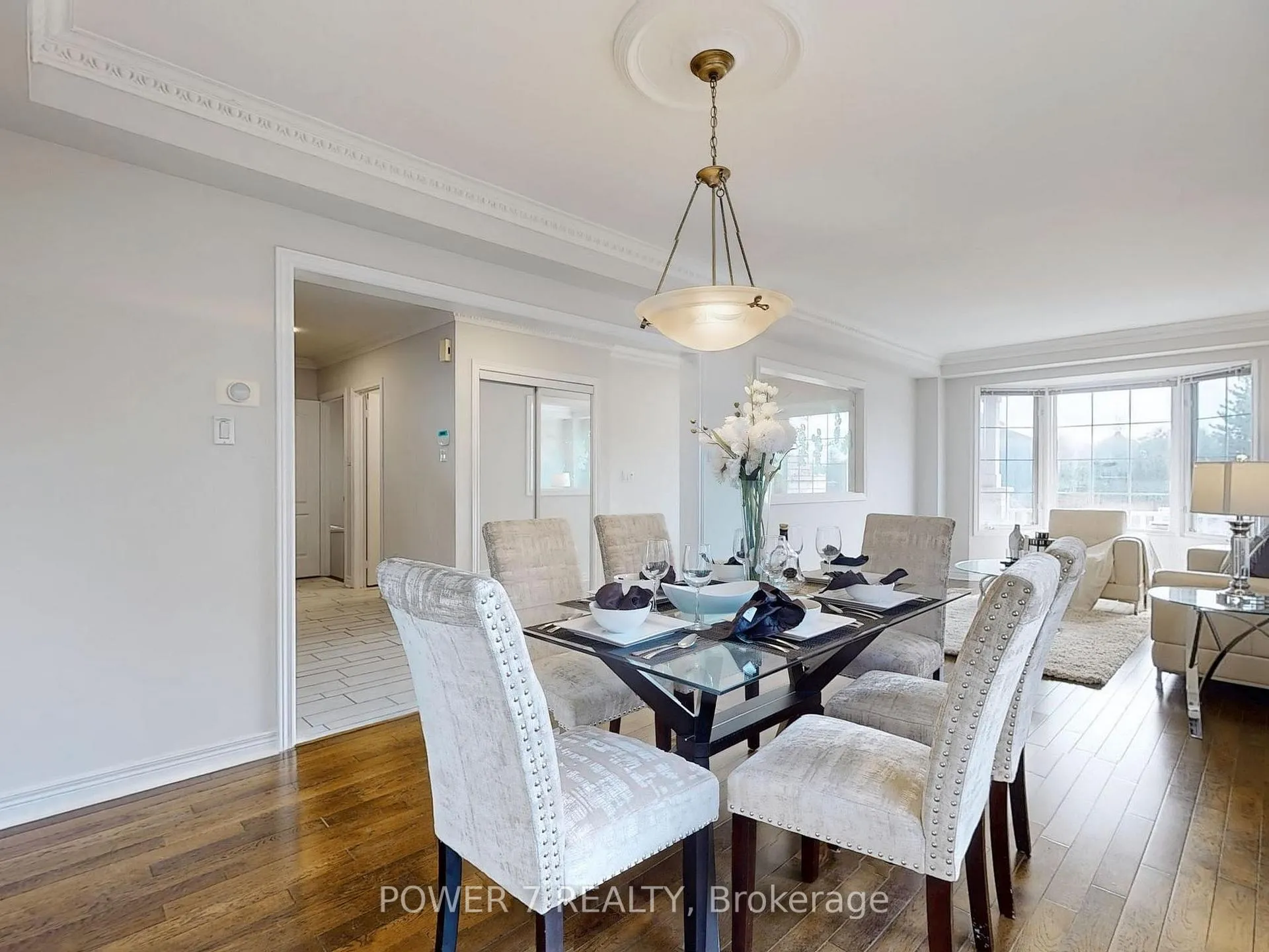 Photo 9 of 101 Boxwood Crescent, Markham, Rouge Fairways — HOMEH