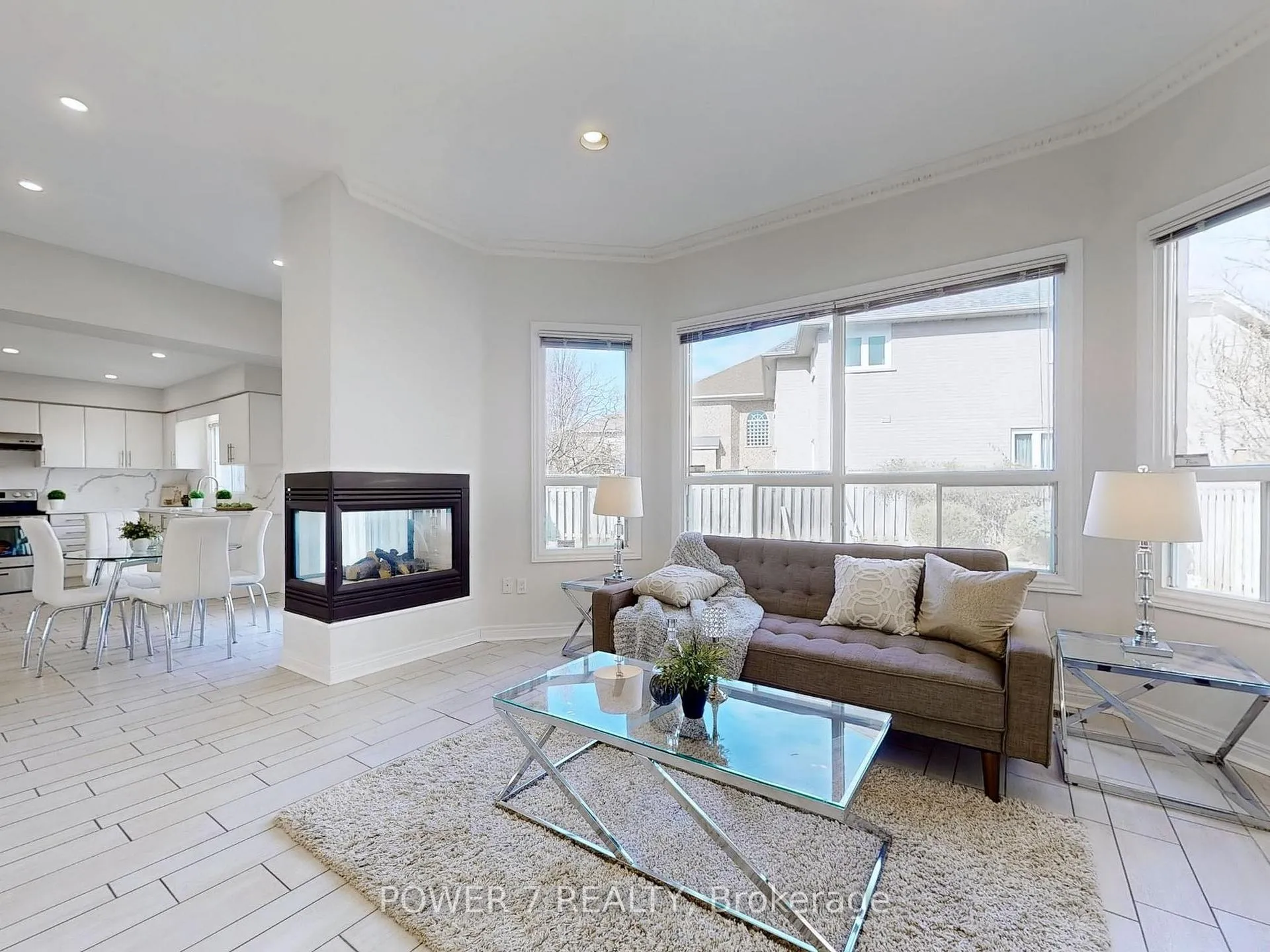 Photo 12 of 101 Boxwood Crescent, Markham, Rouge Fairways — HOMEH