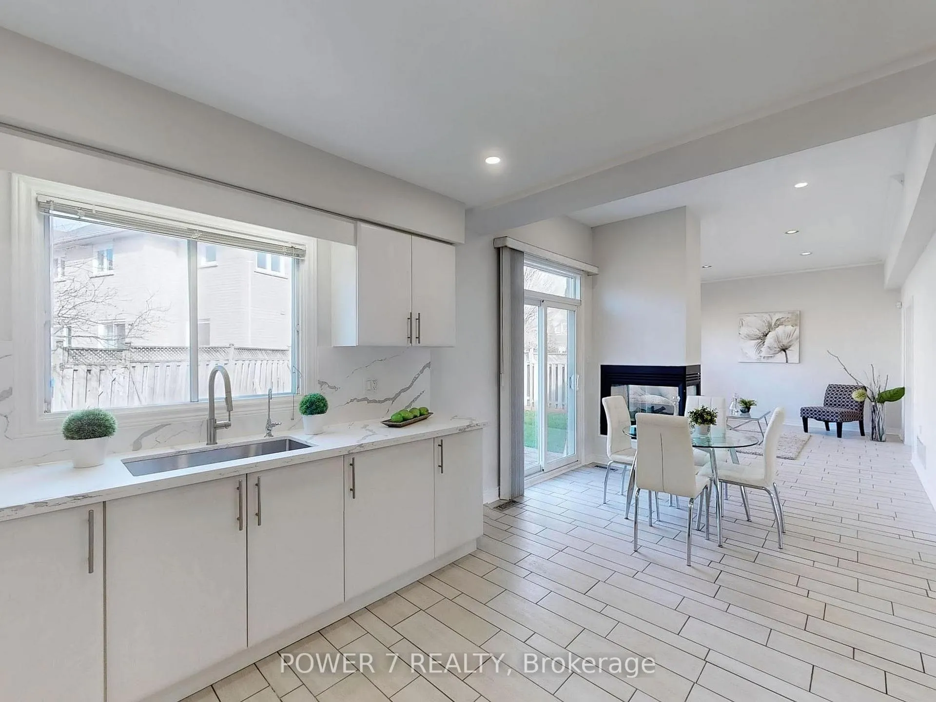 Photo 17 of 101 Boxwood Crescent, Markham, Rouge Fairways — HOMEH