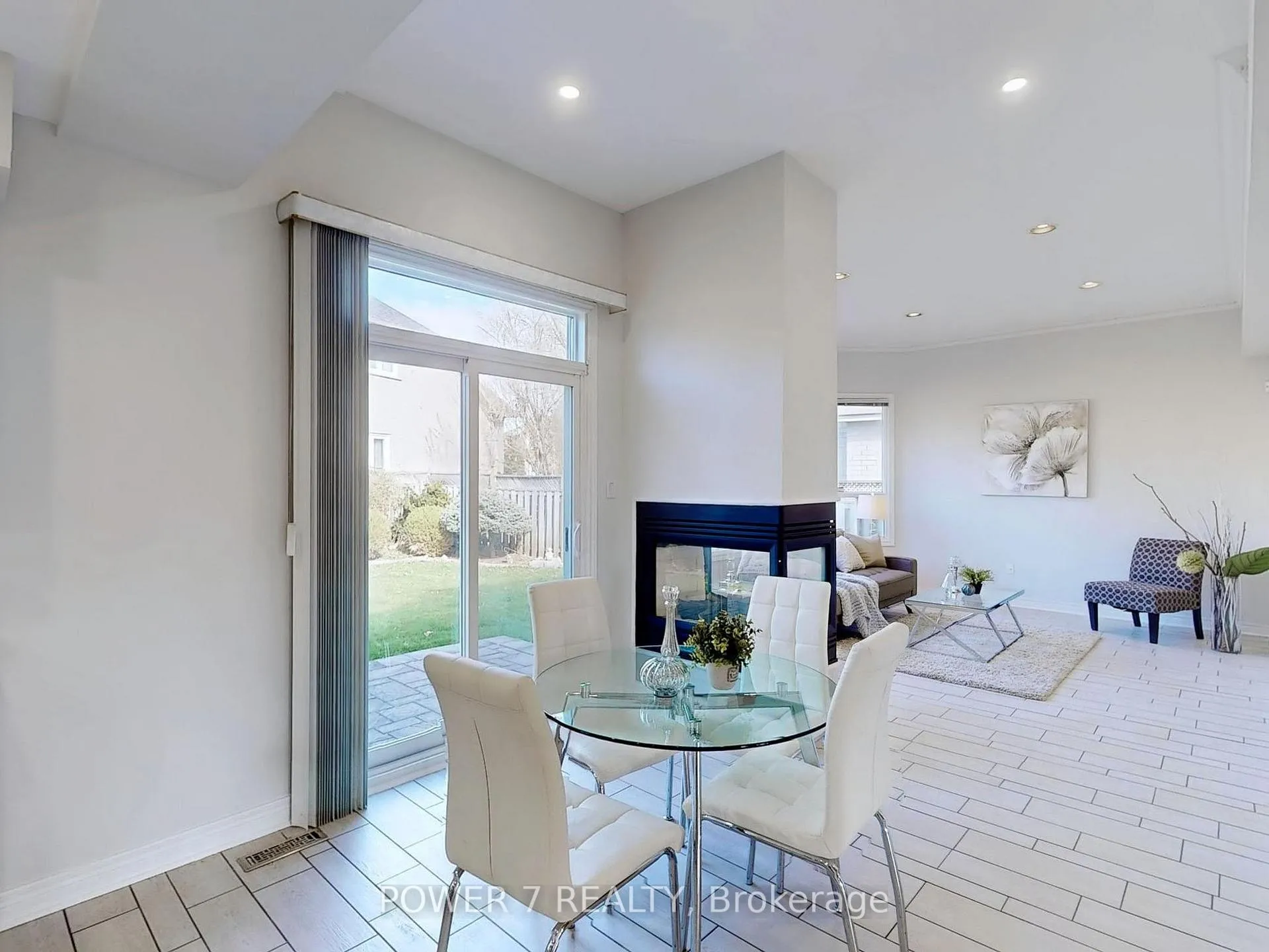 Photo 19 of 101 Boxwood Crescent, Markham, Rouge Fairways — HOMEH
