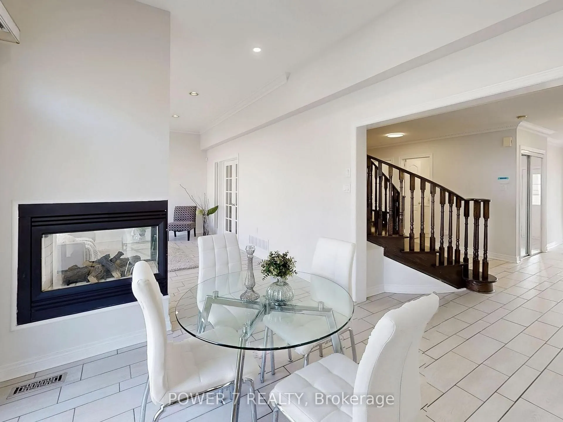 Photo 20 of 101 Boxwood Crescent, Markham, Rouge Fairways — HOMEH
