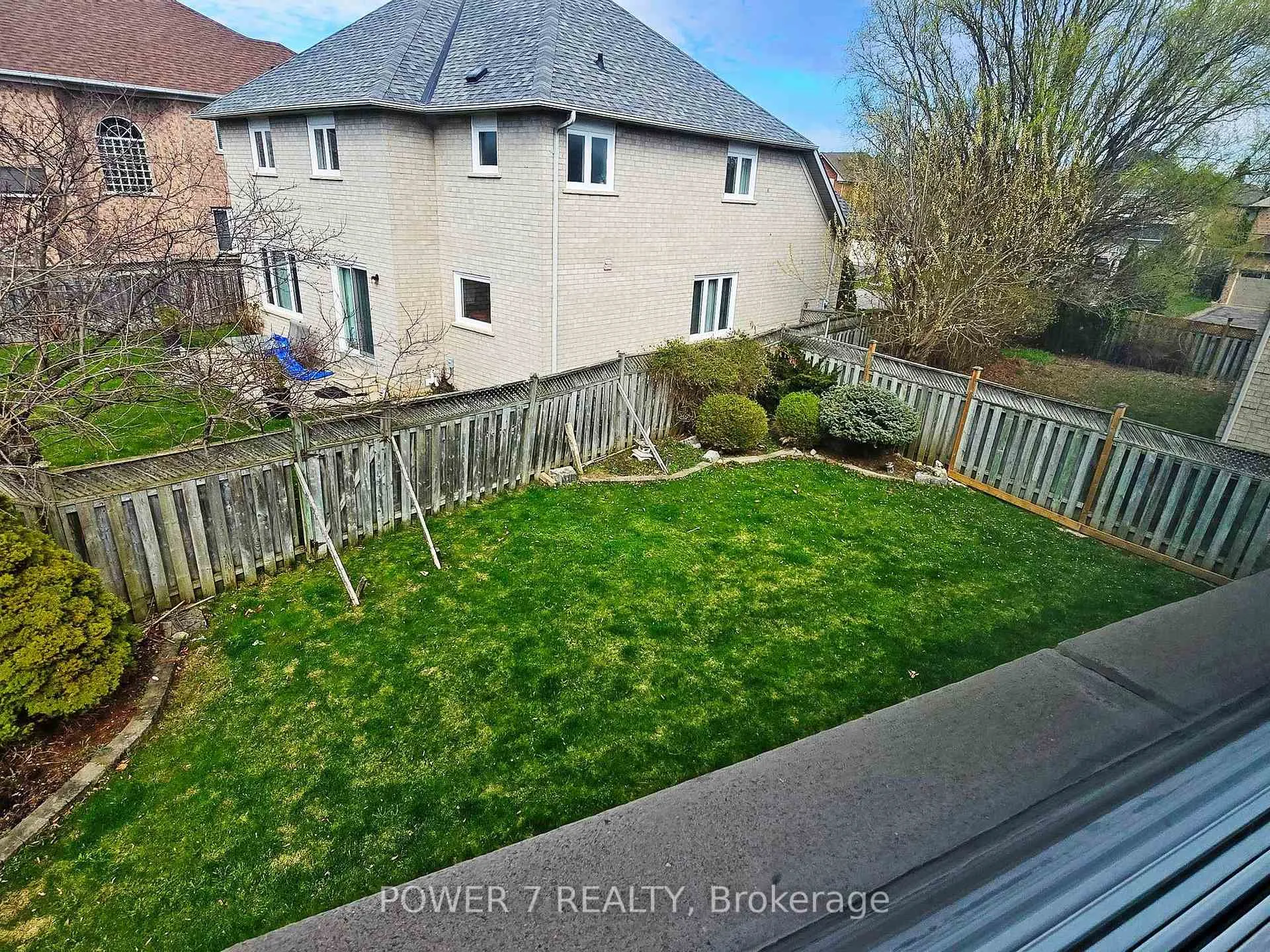 Photo 31 of 101 Boxwood Crescent, Markham, Rouge Fairways — HOMEH