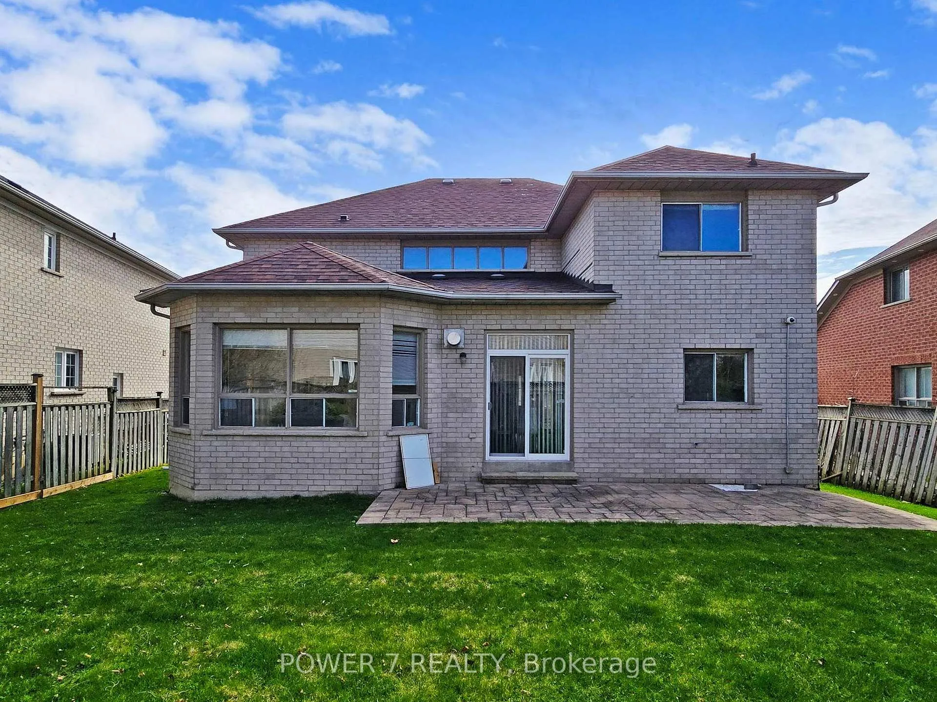 Photo 32 of 101 Boxwood Crescent, Markham, Rouge Fairways — HOMEH