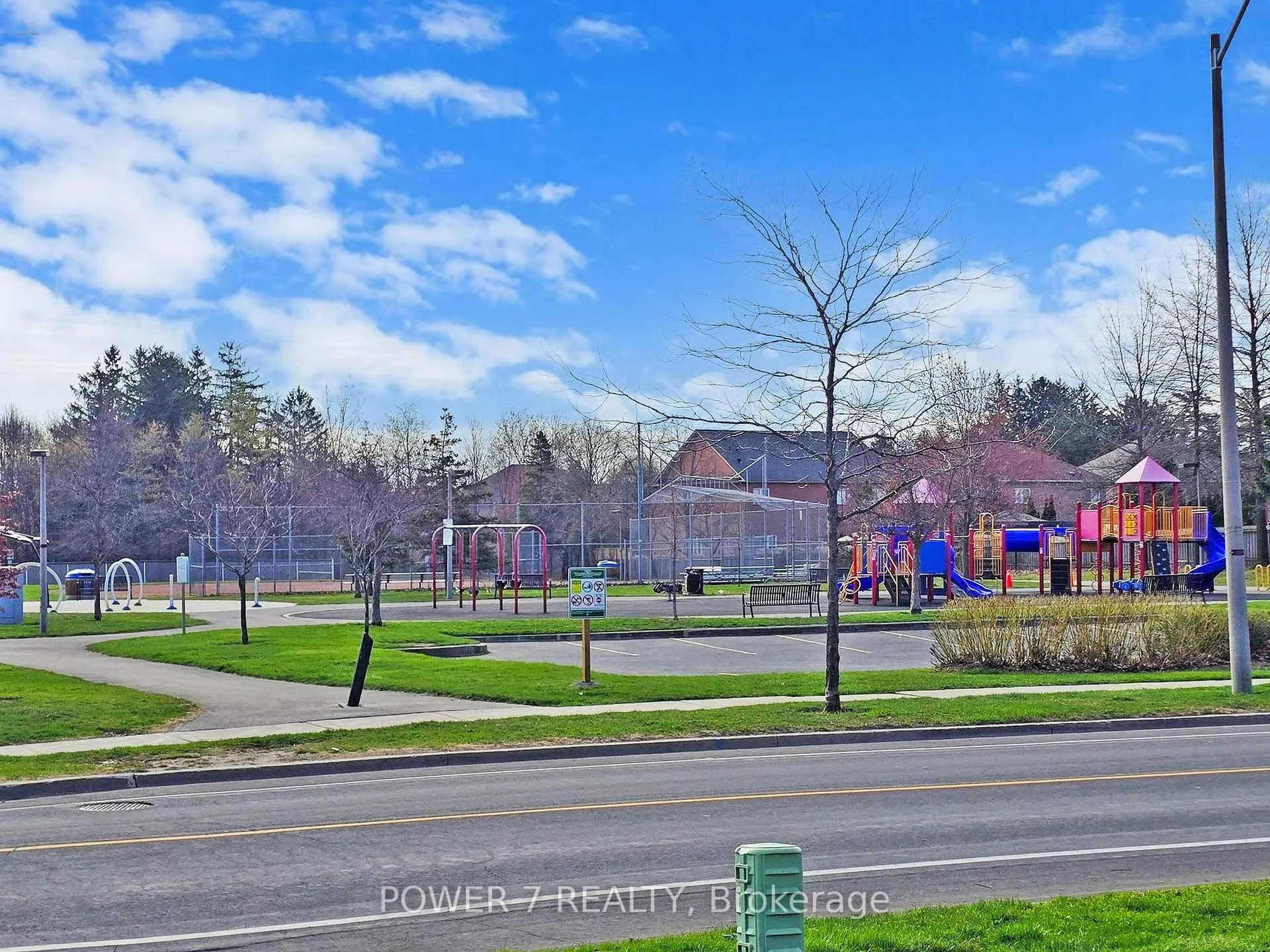 Photo 35 of 101 Boxwood Crescent, Markham, Rouge Fairways — HOMEH
