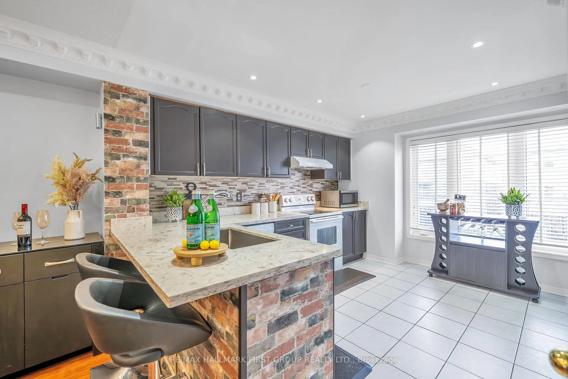 Photo 15 of 20 Webbford Street, Ajax, South West — HOMEH