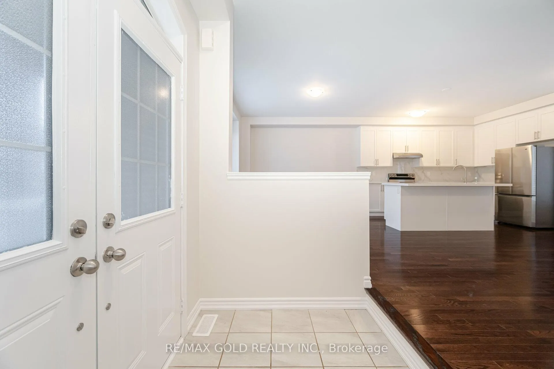 Photo 7 of 52 Block Road, Brampton, Northwest Brampton — HOMEH