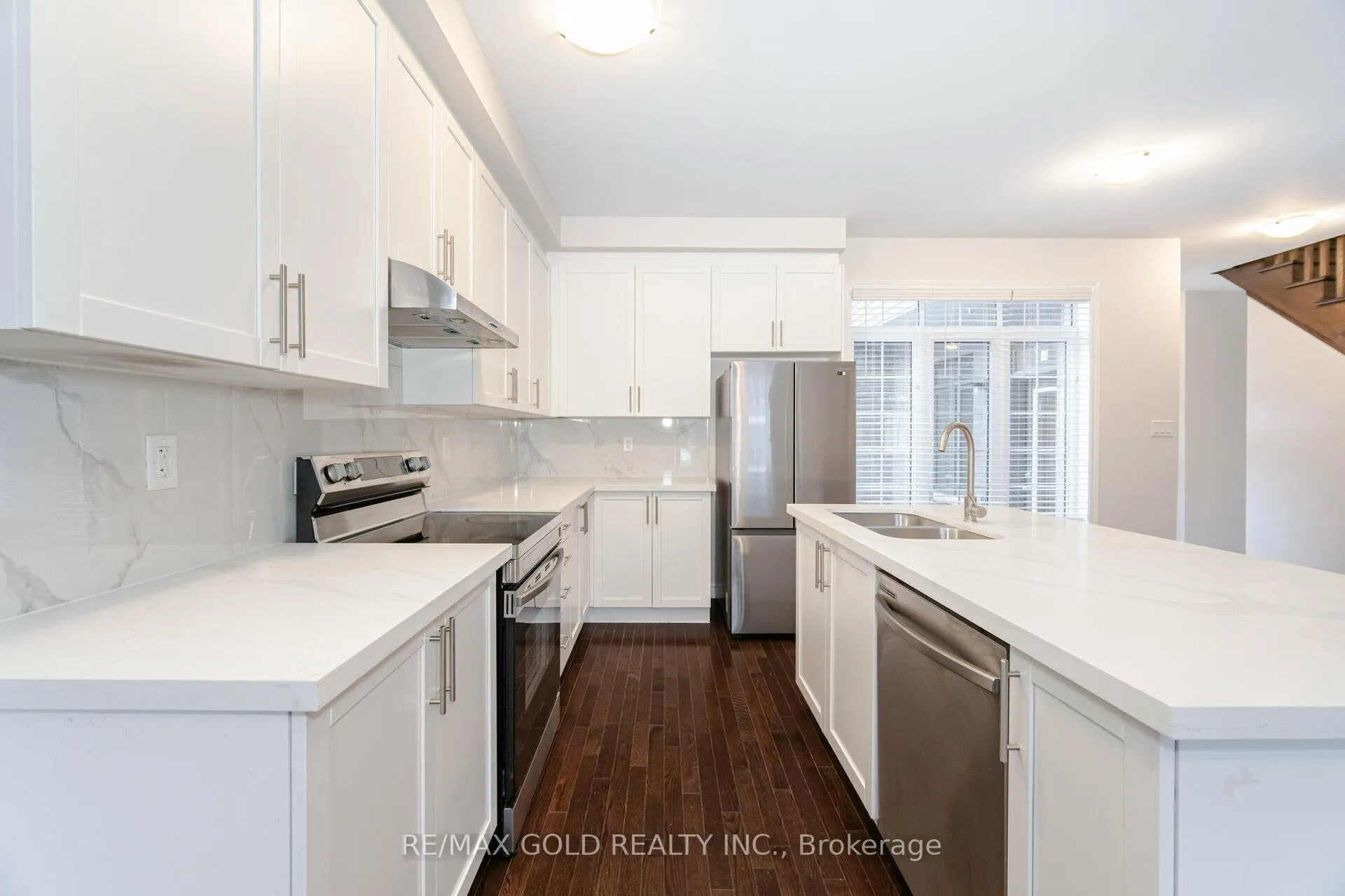 Photo 13 of 52 Block Road, Brampton, Northwest Brampton — HOMEH