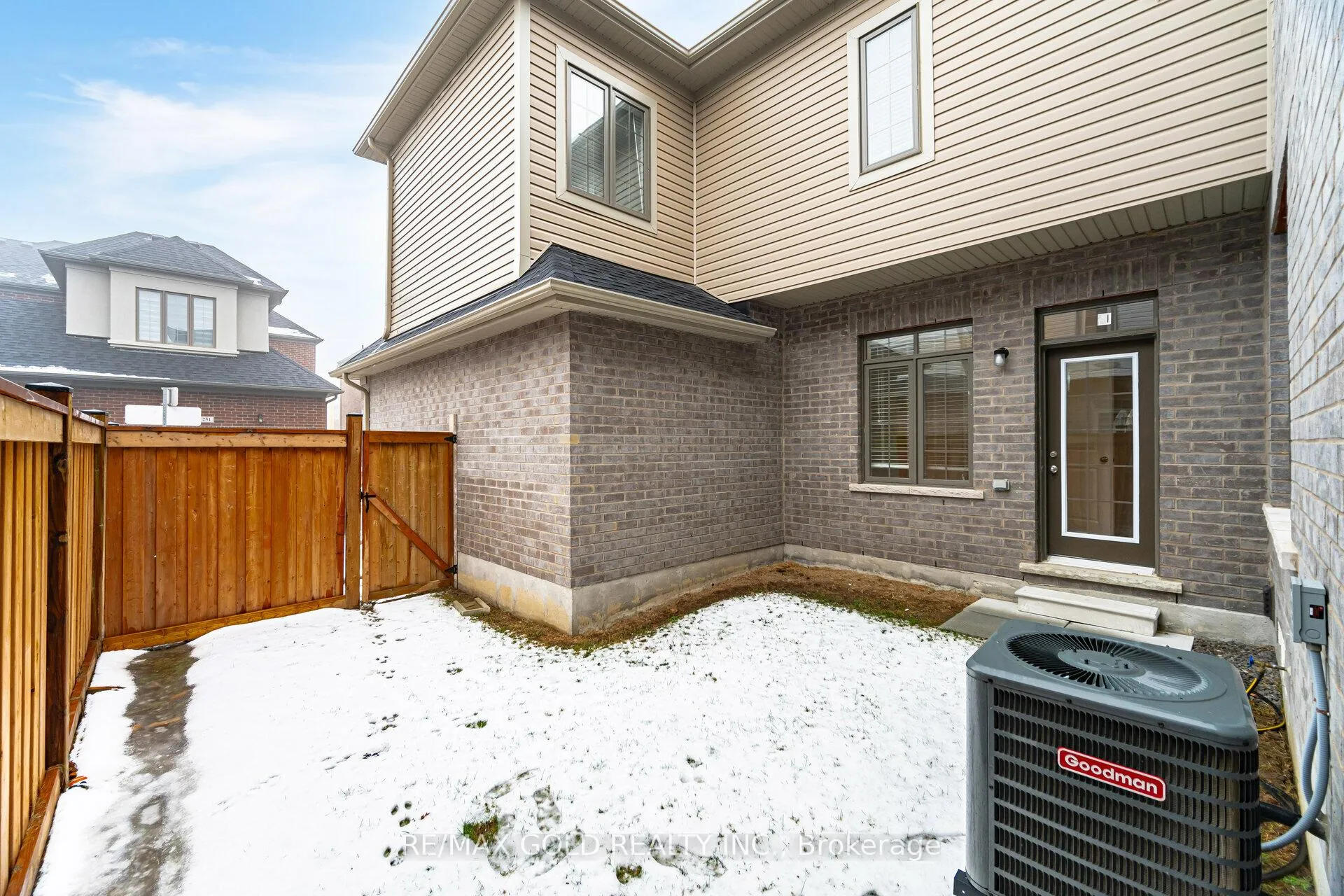 Photo 33 of 52 Block Road, Brampton, Northwest Brampton — HOMEH