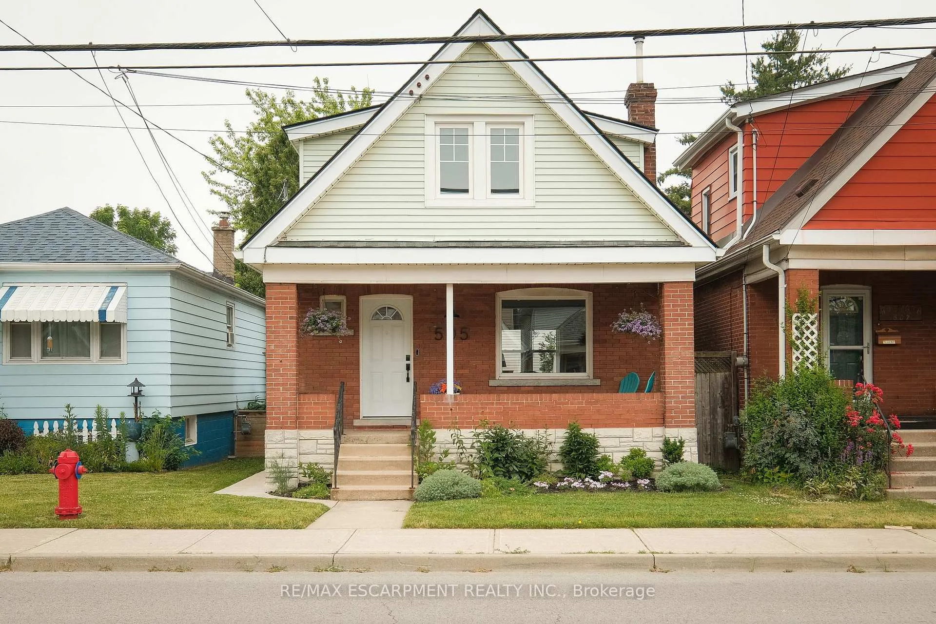 Photo 2 of 505 Queensdale Avenue E, Hamilton, Eastmount — HOMEH