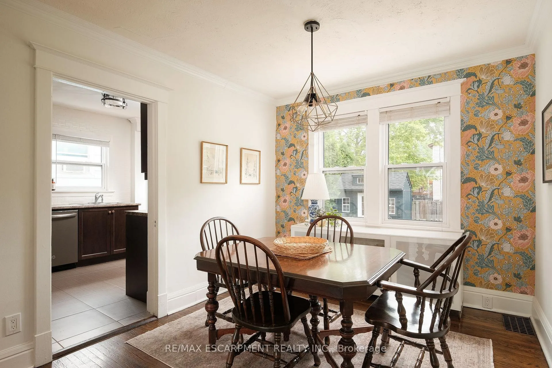 Photo 15 of 505 Queensdale Avenue E, Hamilton, Eastmount — HOMEH