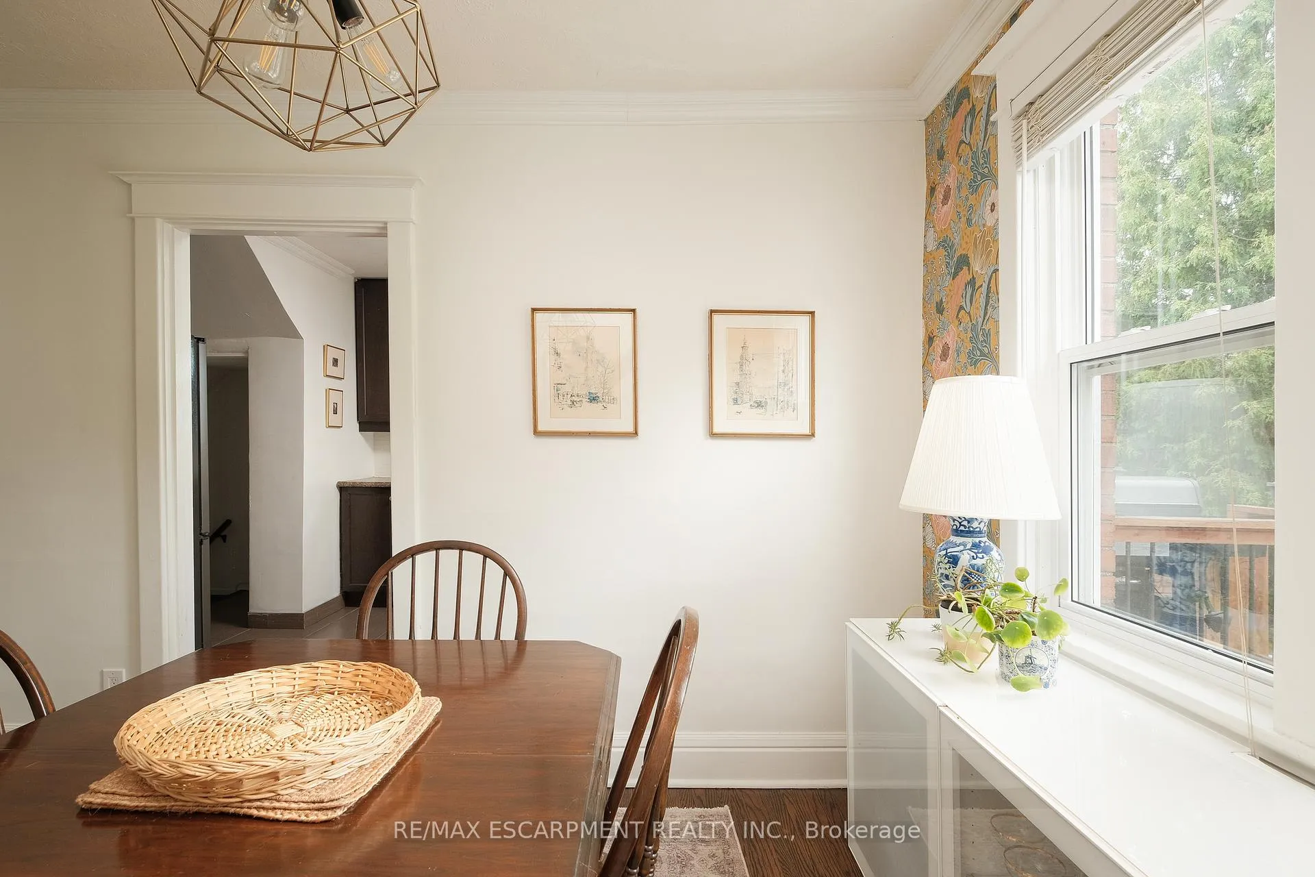 Photo 16 of 505 Queensdale Avenue E, Hamilton, Eastmount — HOMEH
