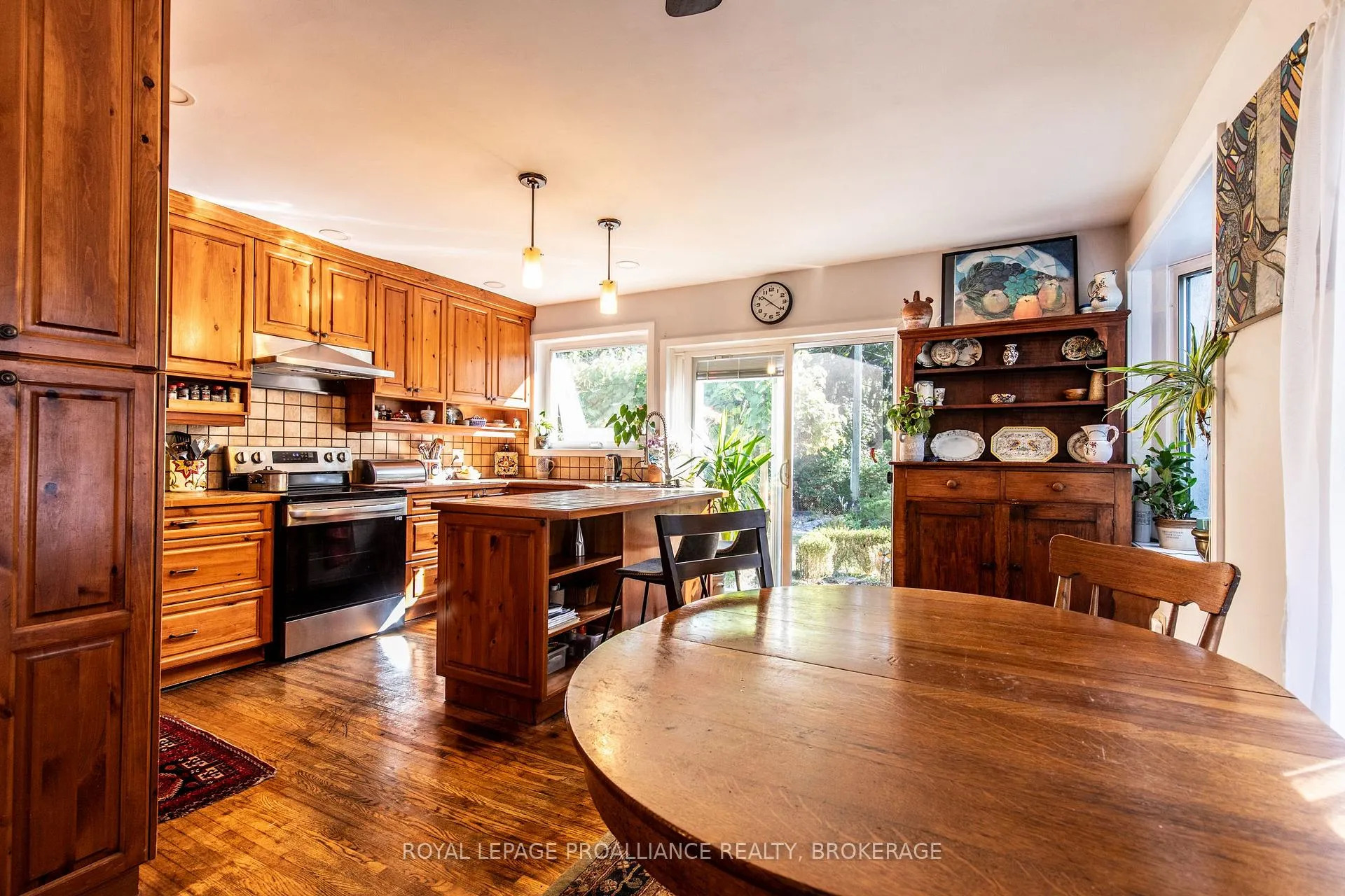 Photo 5 of 337 Palace Road, Kingston, Central City East — HOMEH